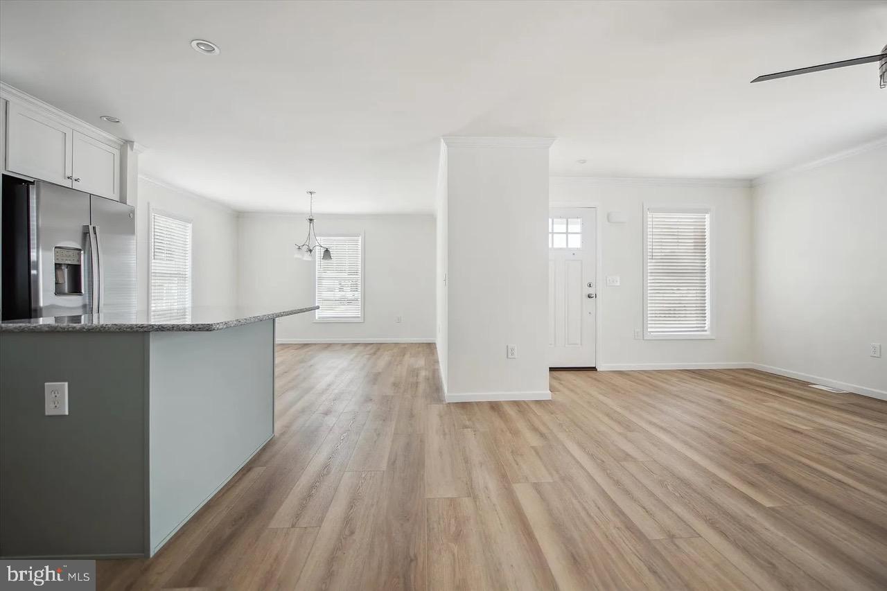 CINNAMON WOODS - Residential