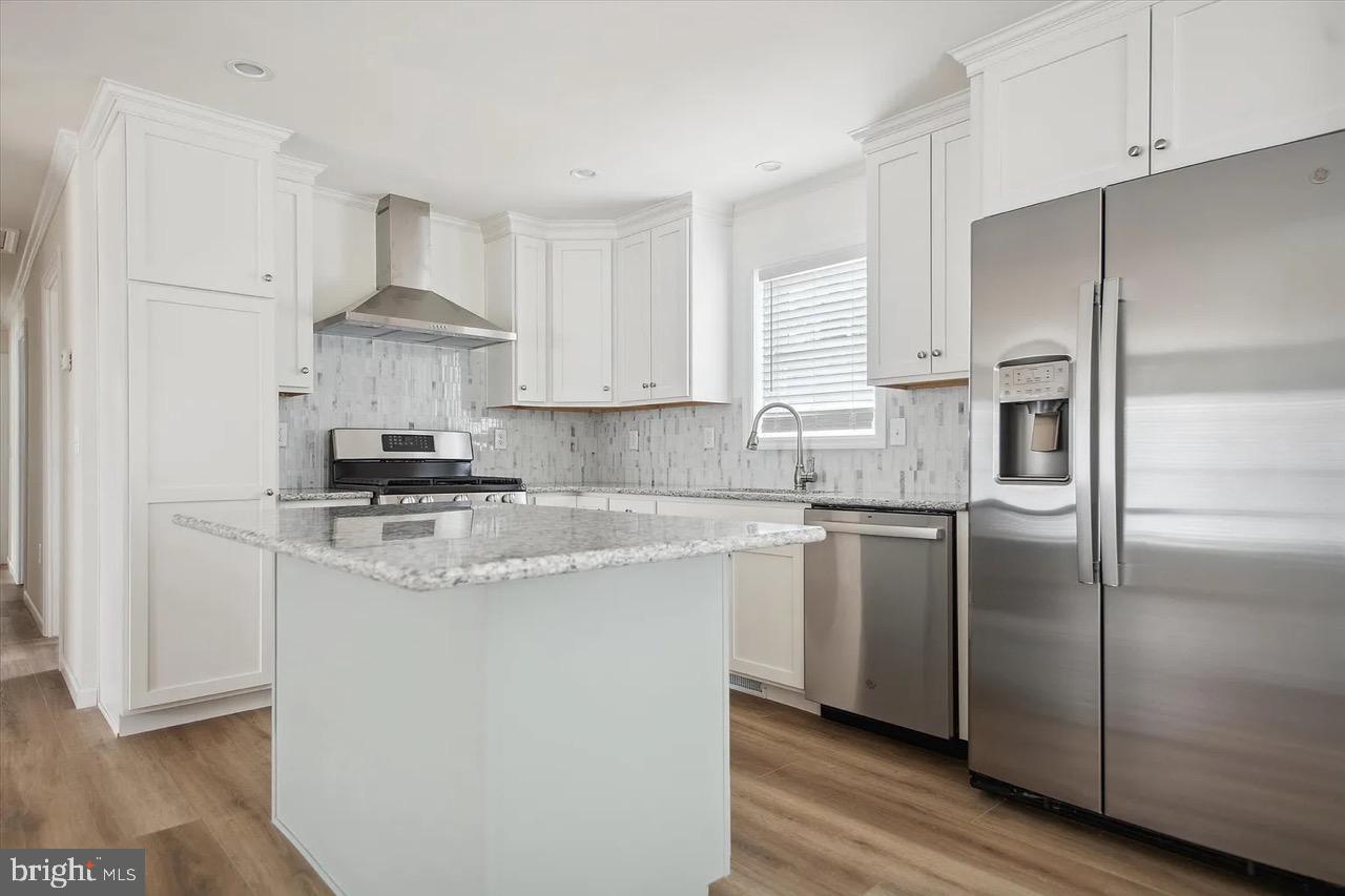 CINNAMON WOODS - Residential