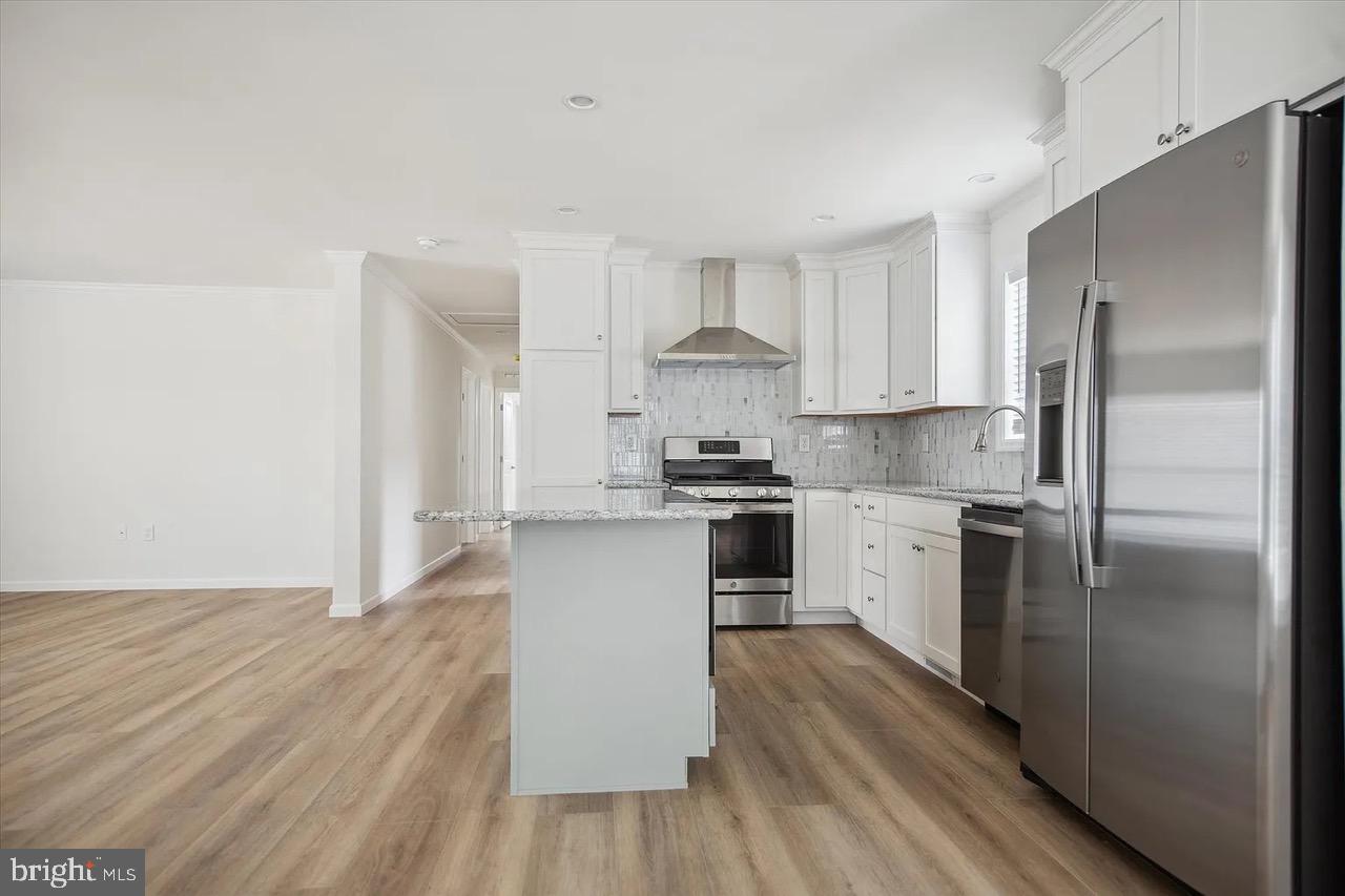 CINNAMON WOODS - Residential