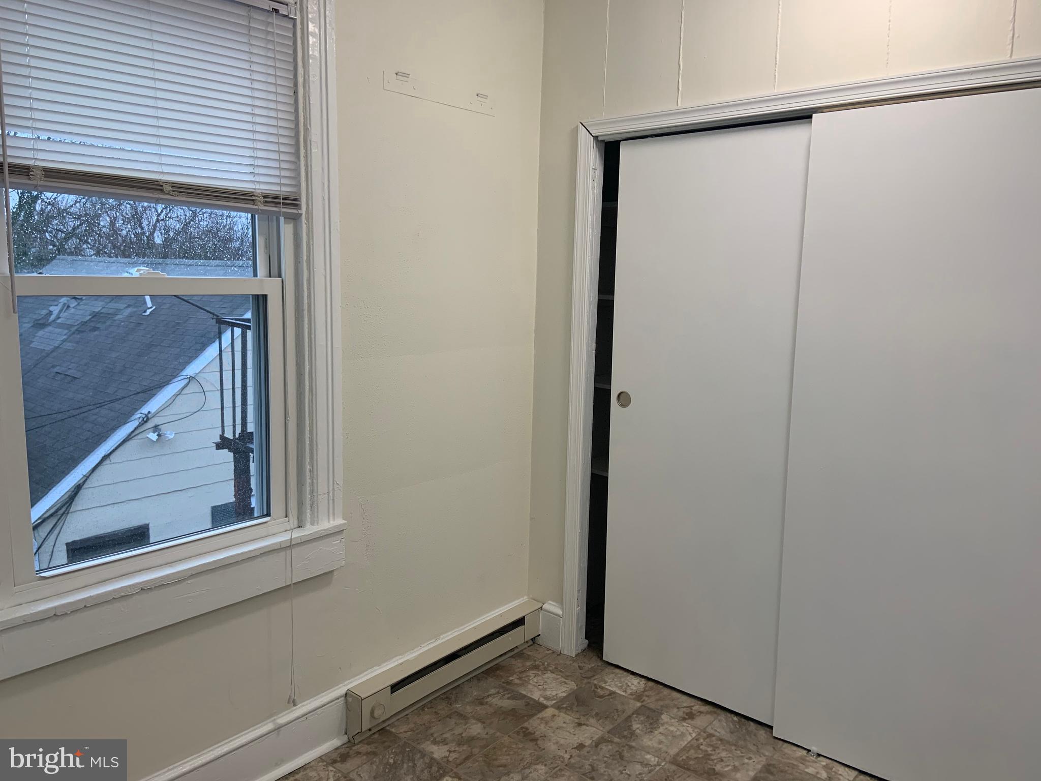 000 - Residential Lease