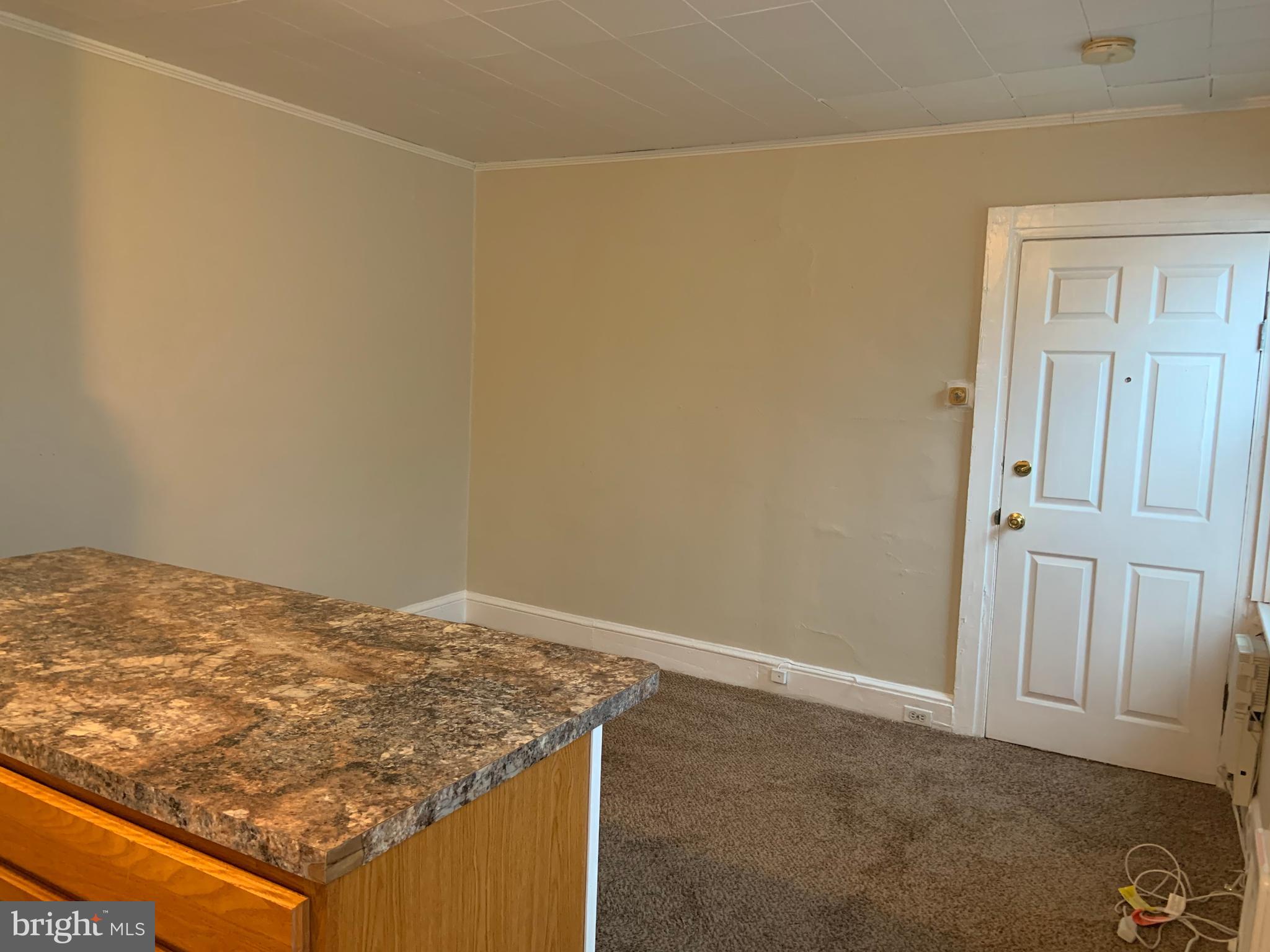 000 - Residential Lease