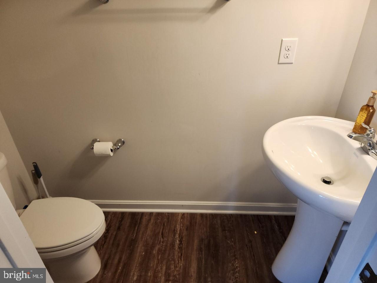 BERKELEY RIDGE - Residential Lease