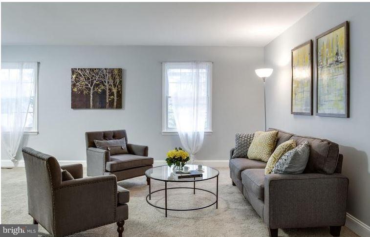 DIAMOND FARMS - Residential