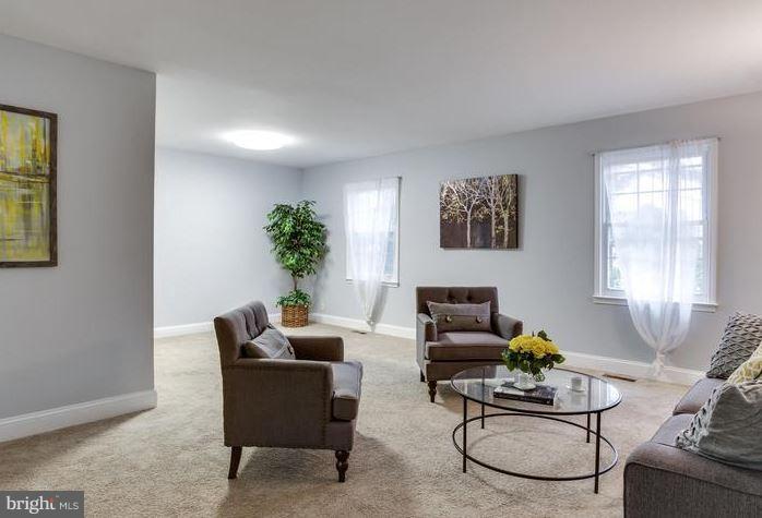 DIAMOND FARMS - Residential