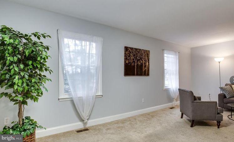 DIAMOND FARMS - Residential