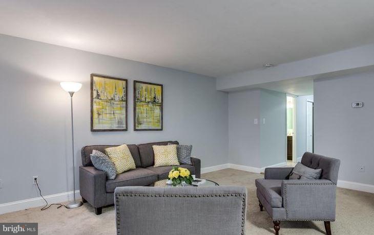 DIAMOND FARMS - Residential