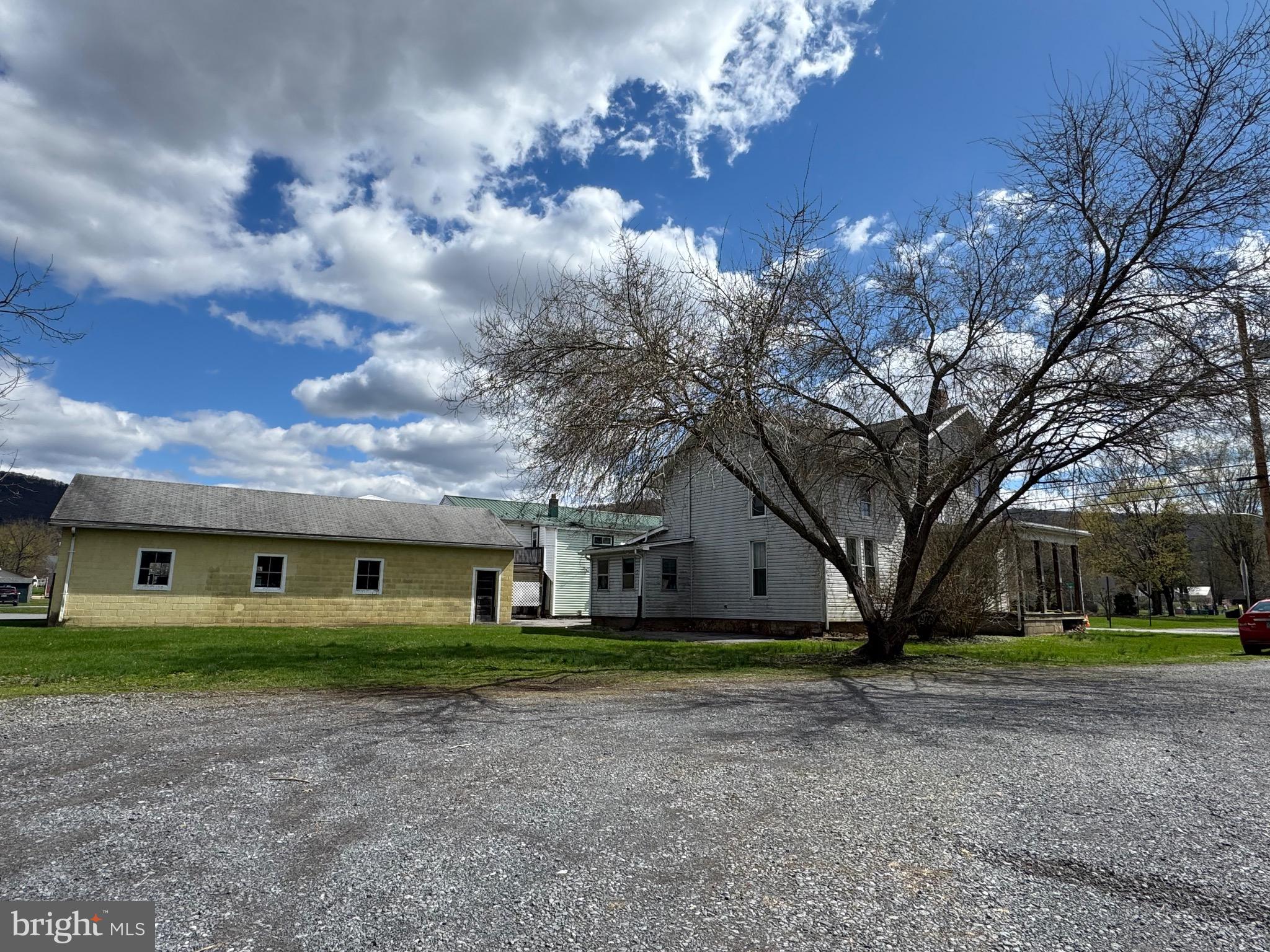 HOWARD - Residential