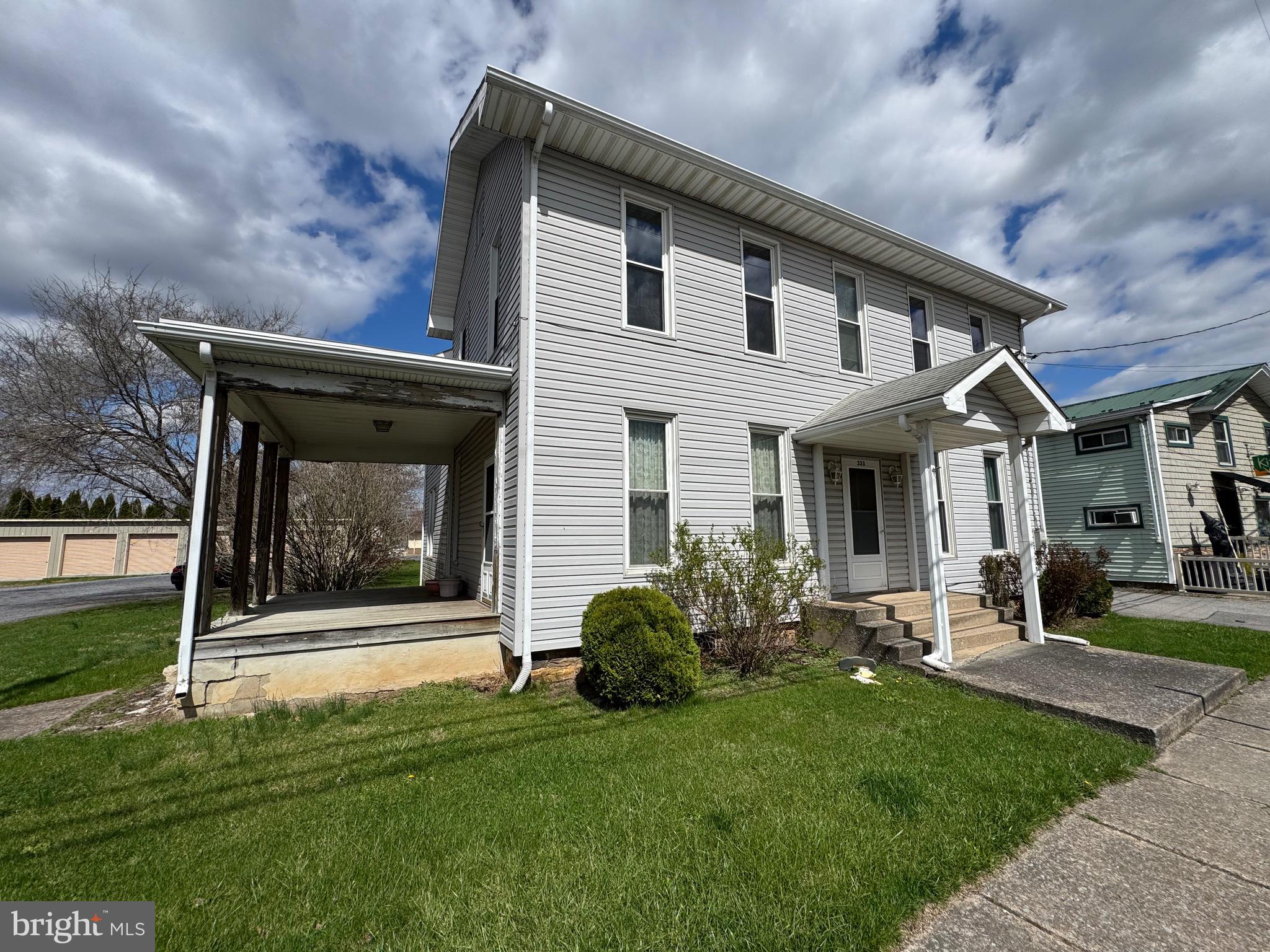 HOWARD - Residential