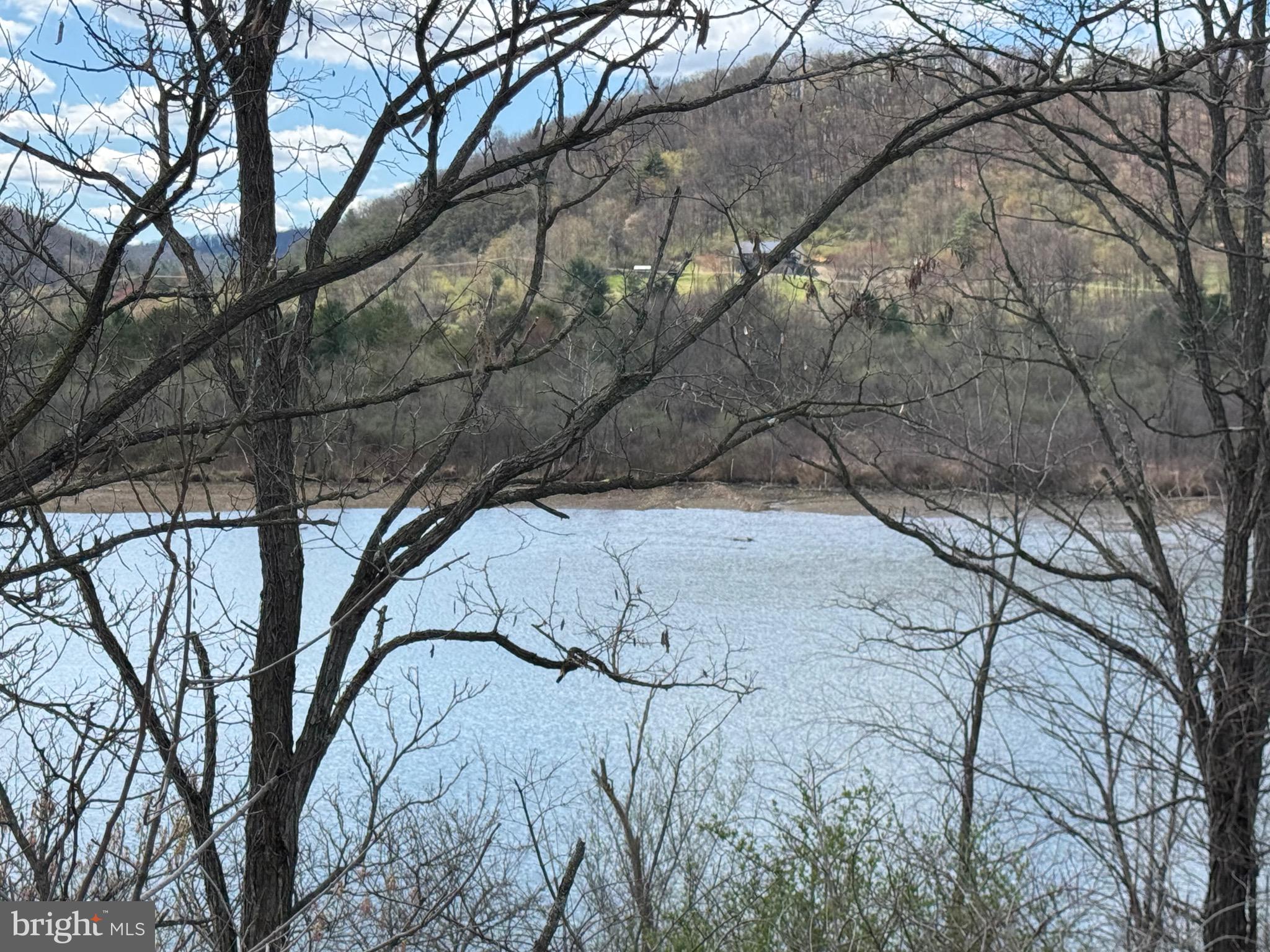 HOWARD - Residential