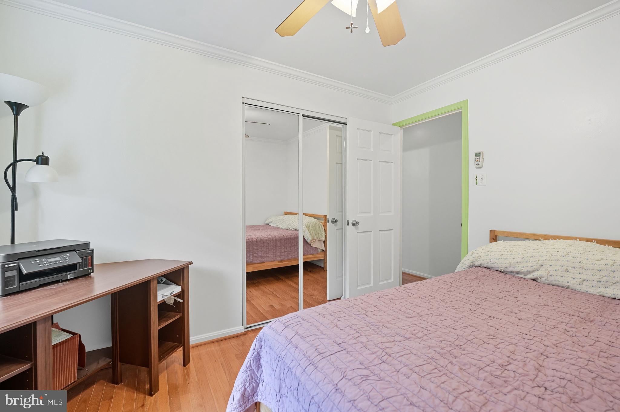 SARATOGA TOWNHOUSES - Residential