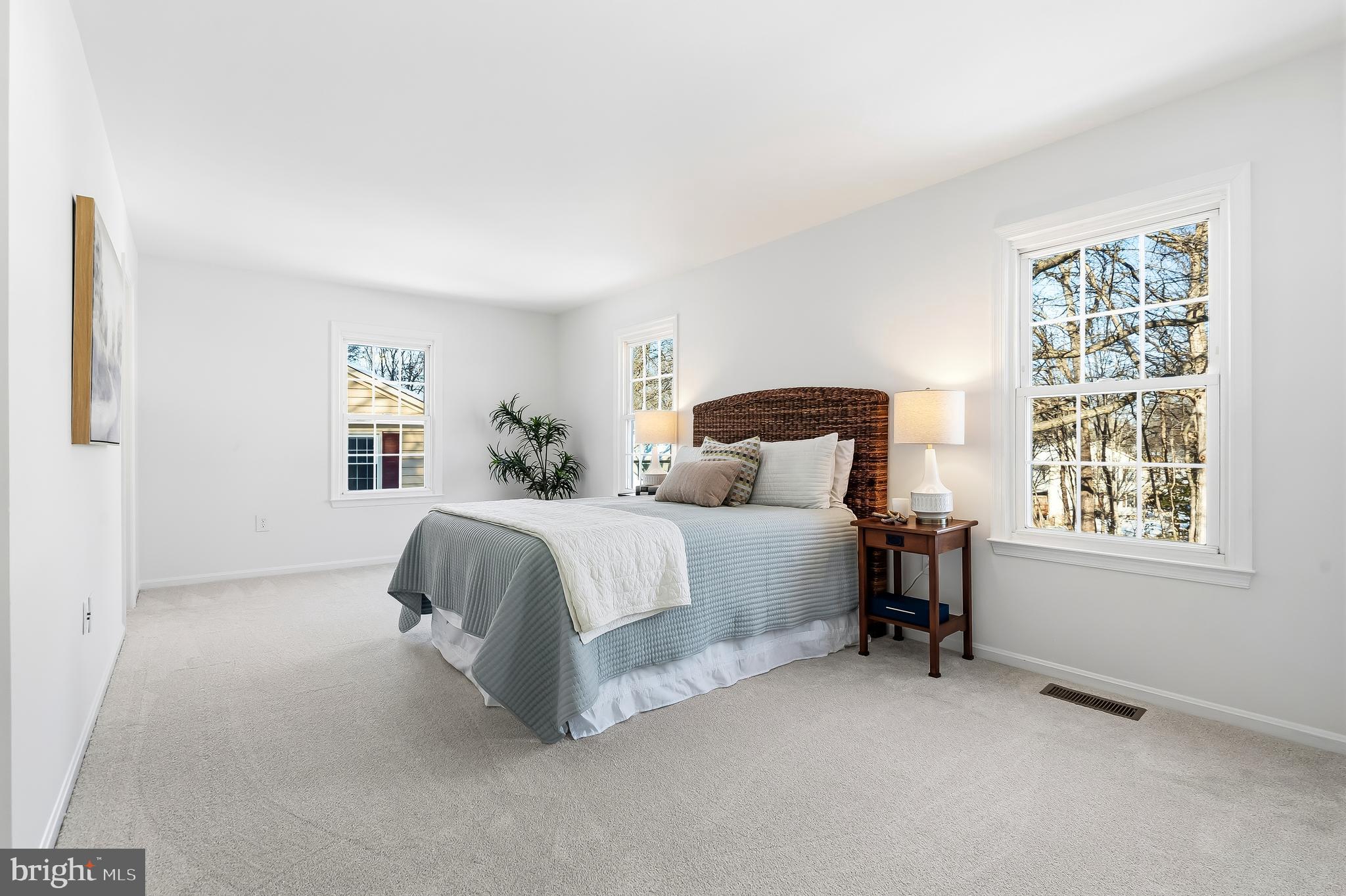 SPRING WOODS - Residential