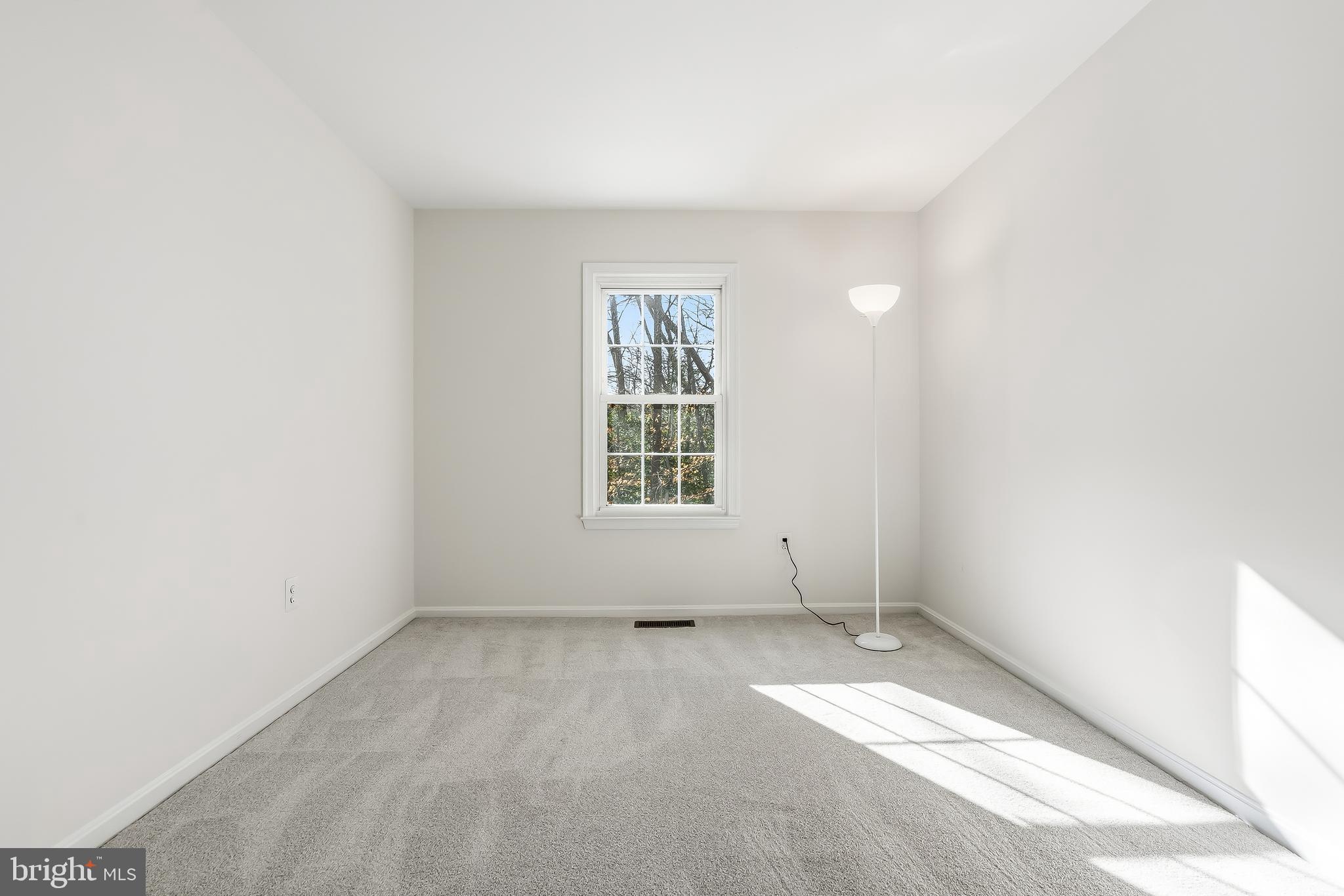 SPRING WOODS - Residential