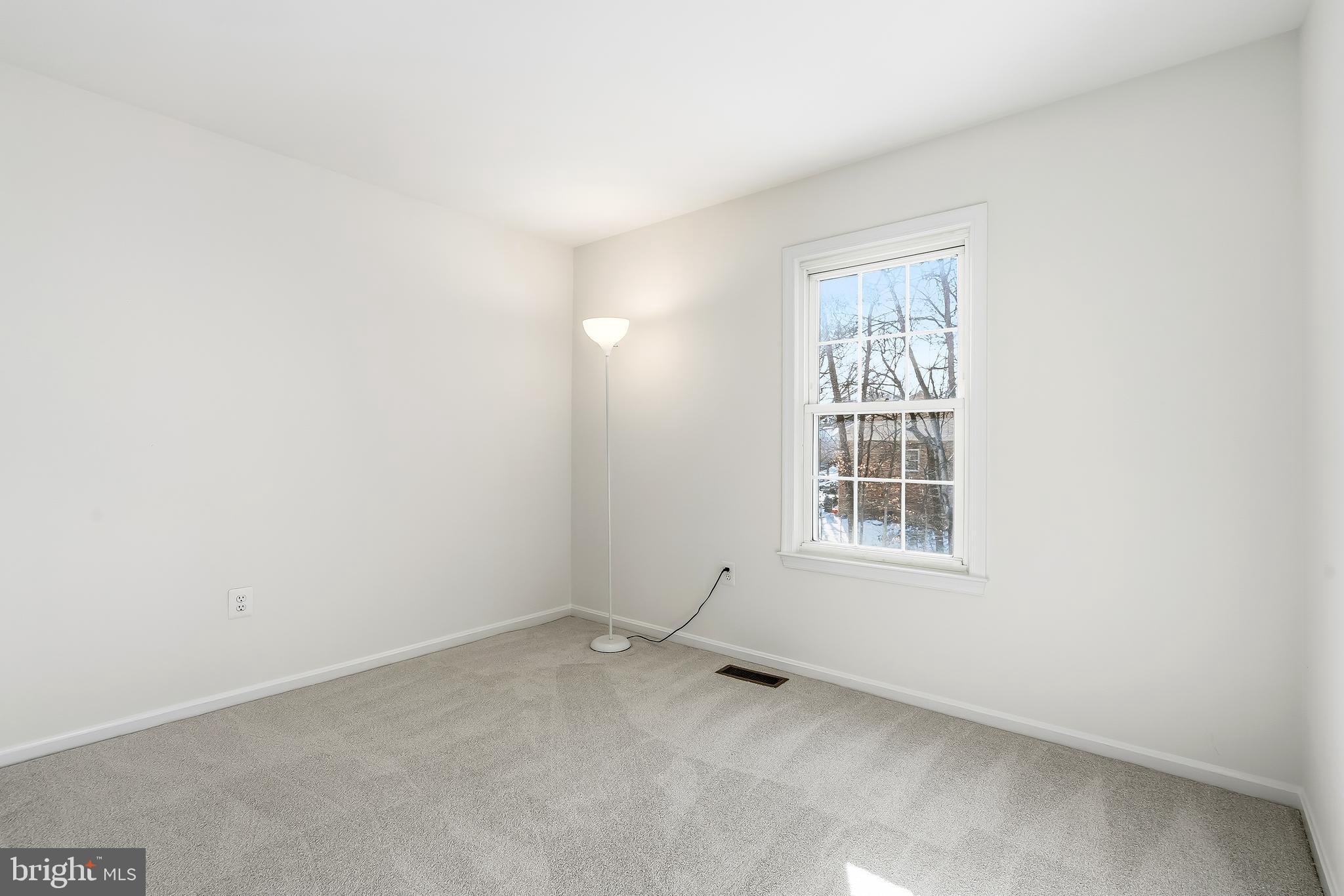 SPRING WOODS - Residential