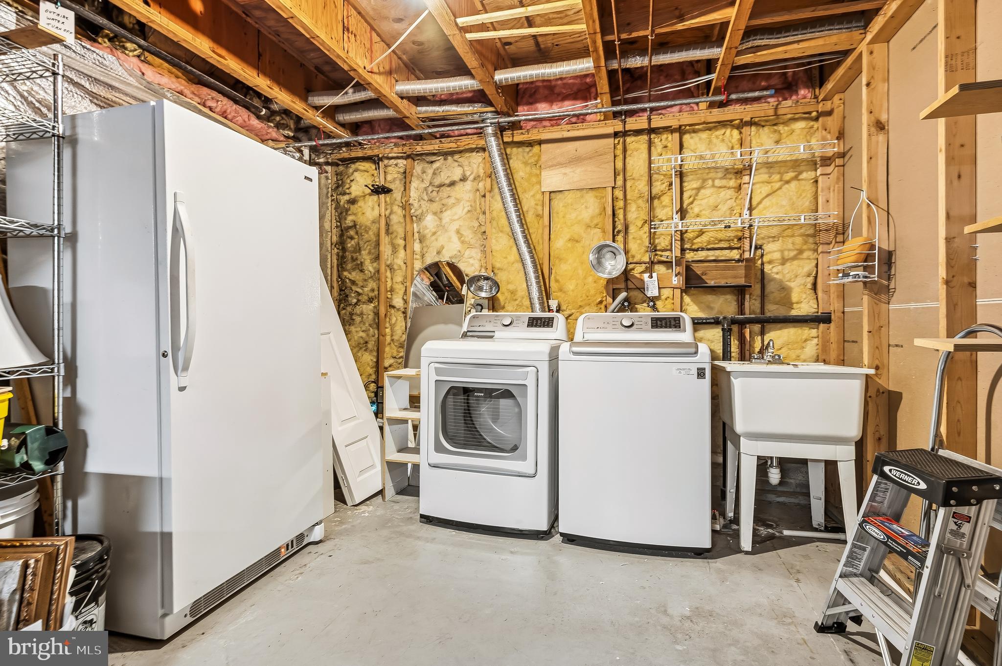 SPRING WOODS - Residential