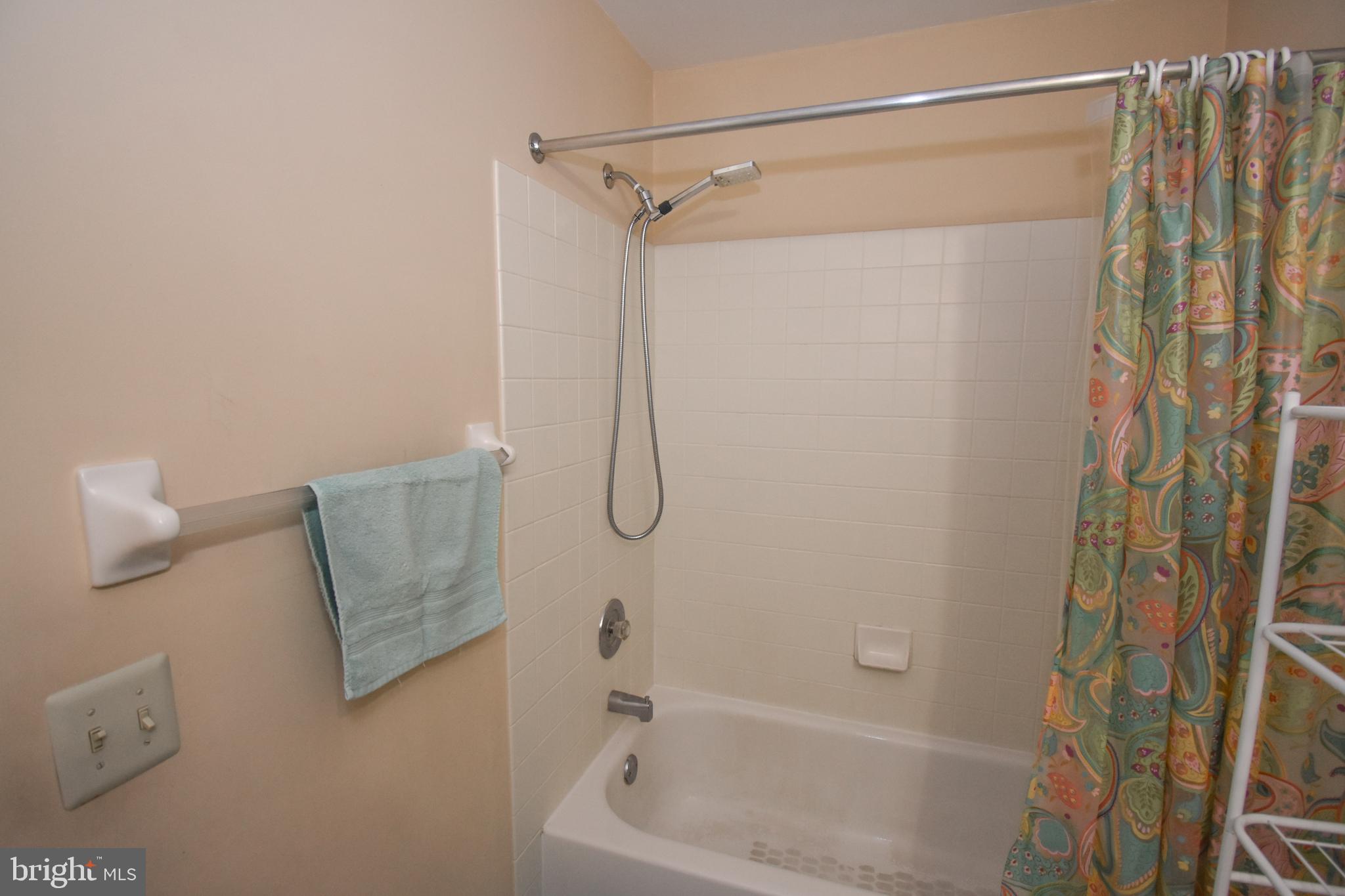 PINECREST - Residential Lease