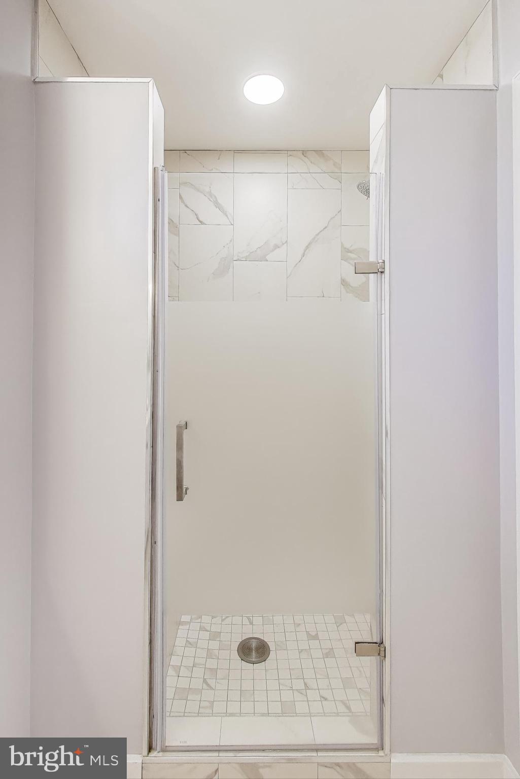 KENSINGTON HEIGHTS - Residential