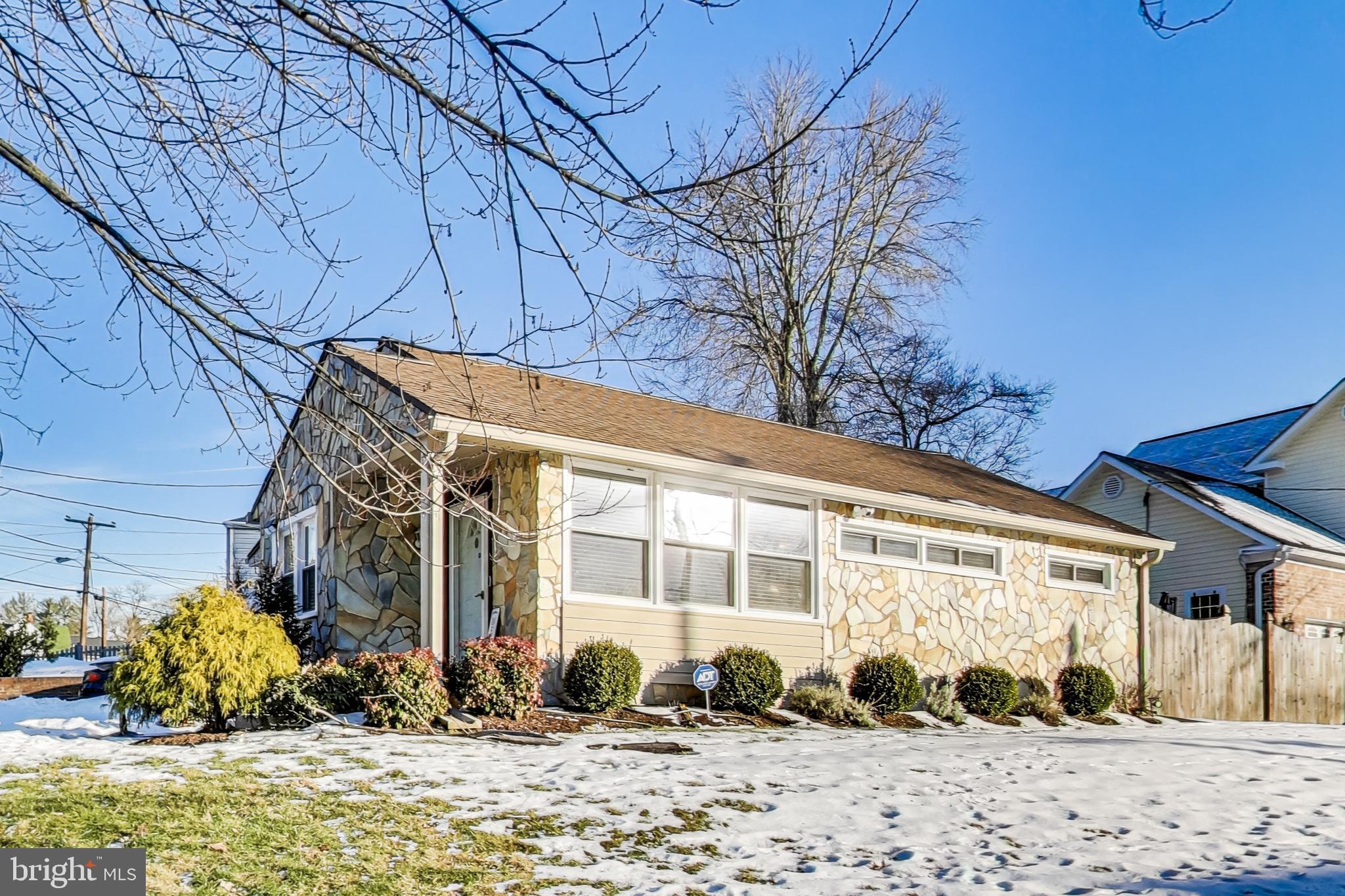 KENSINGTON HEIGHTS - Residential