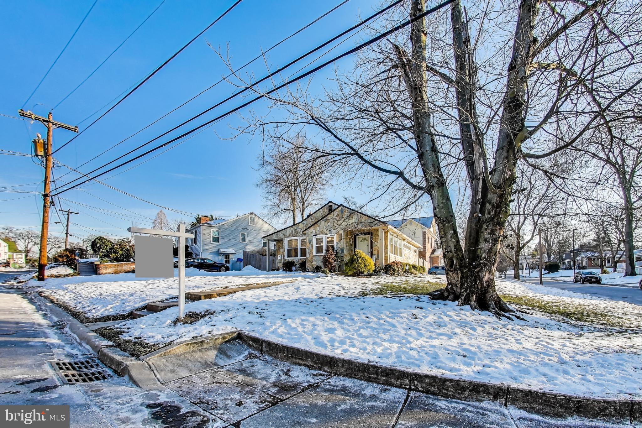 KENSINGTON HEIGHTS - Residential
