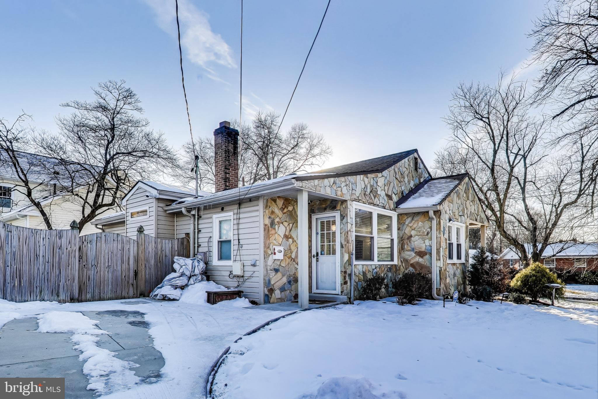 KENSINGTON HEIGHTS - Residential