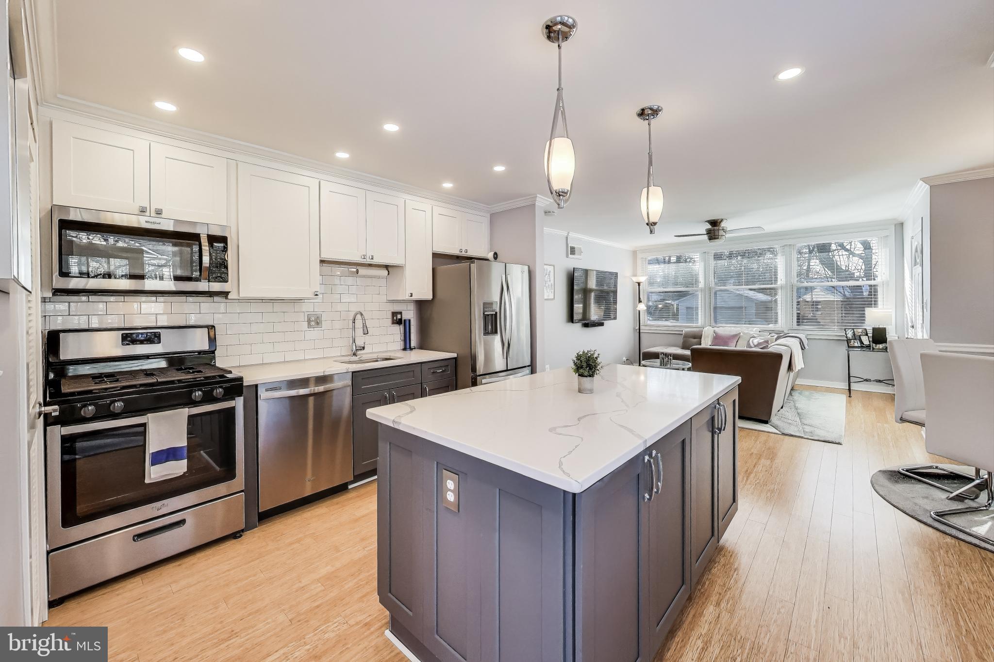 KENSINGTON HEIGHTS - Residential