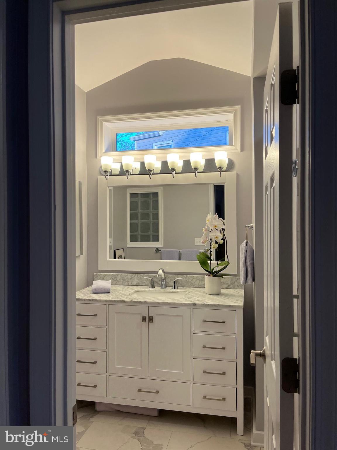 KENSINGTON HEIGHTS - Residential