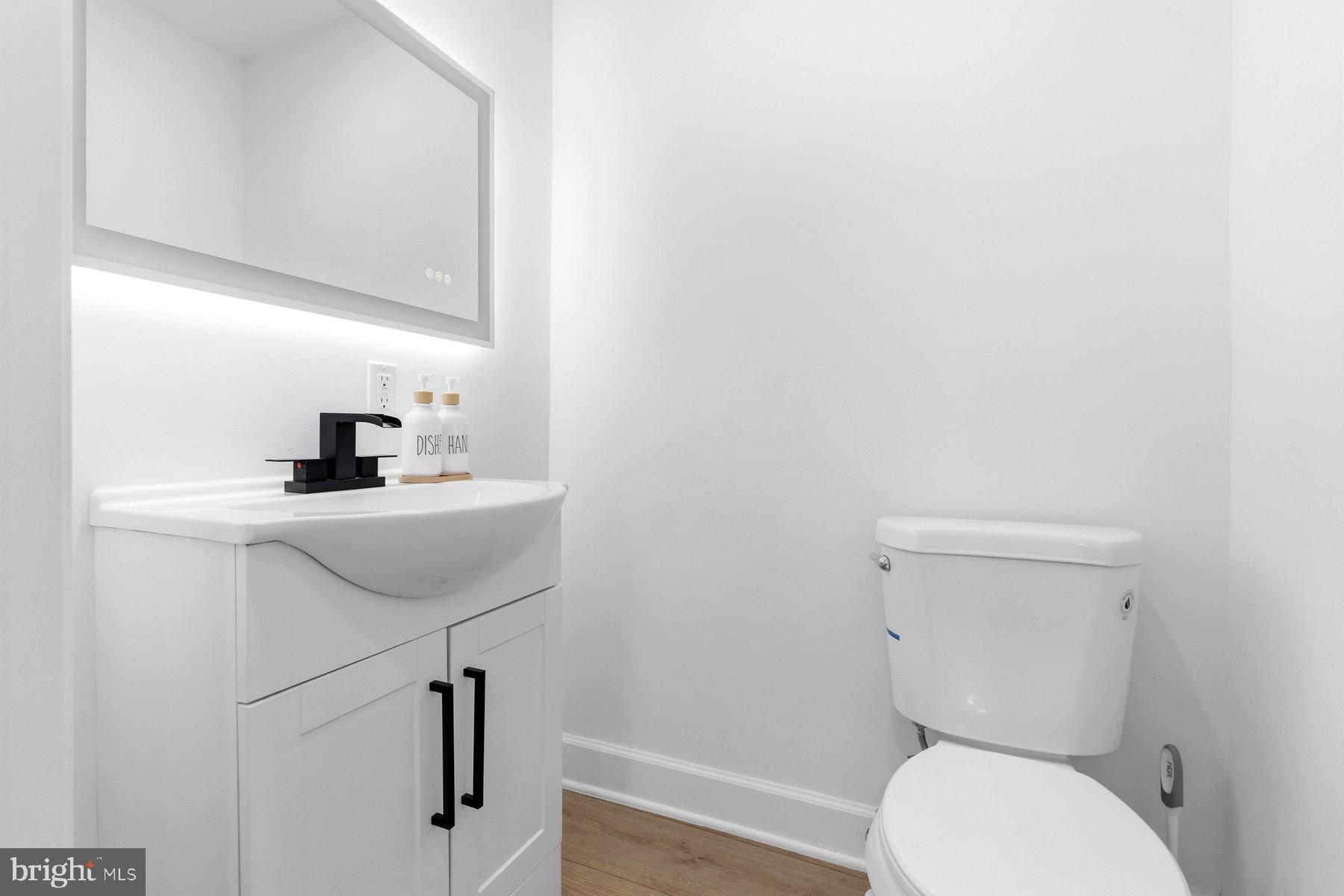 ASHBURTON HISTORIC DISTRICT - Residential