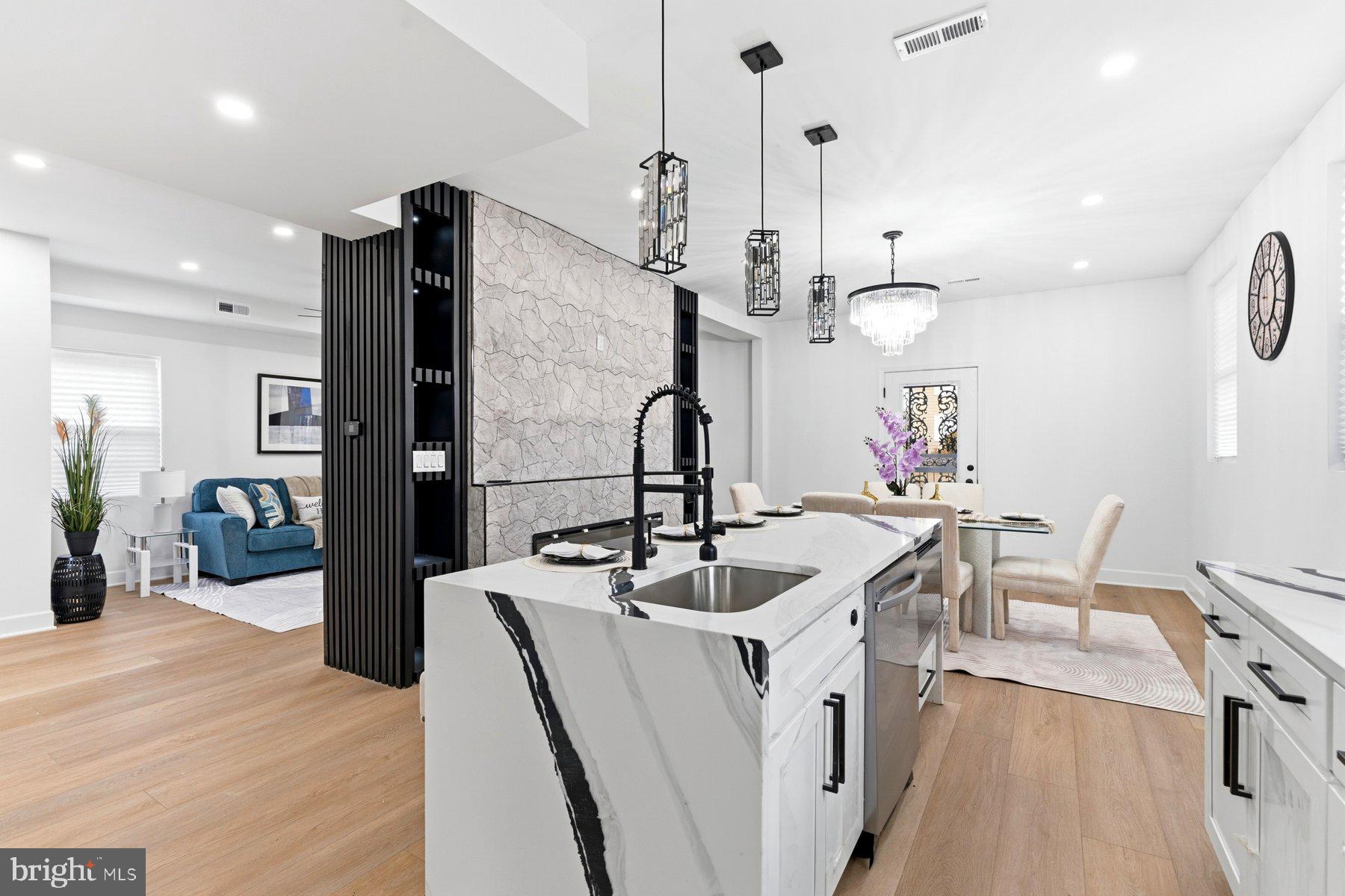 ASHBURTON HISTORIC DISTRICT - Residential