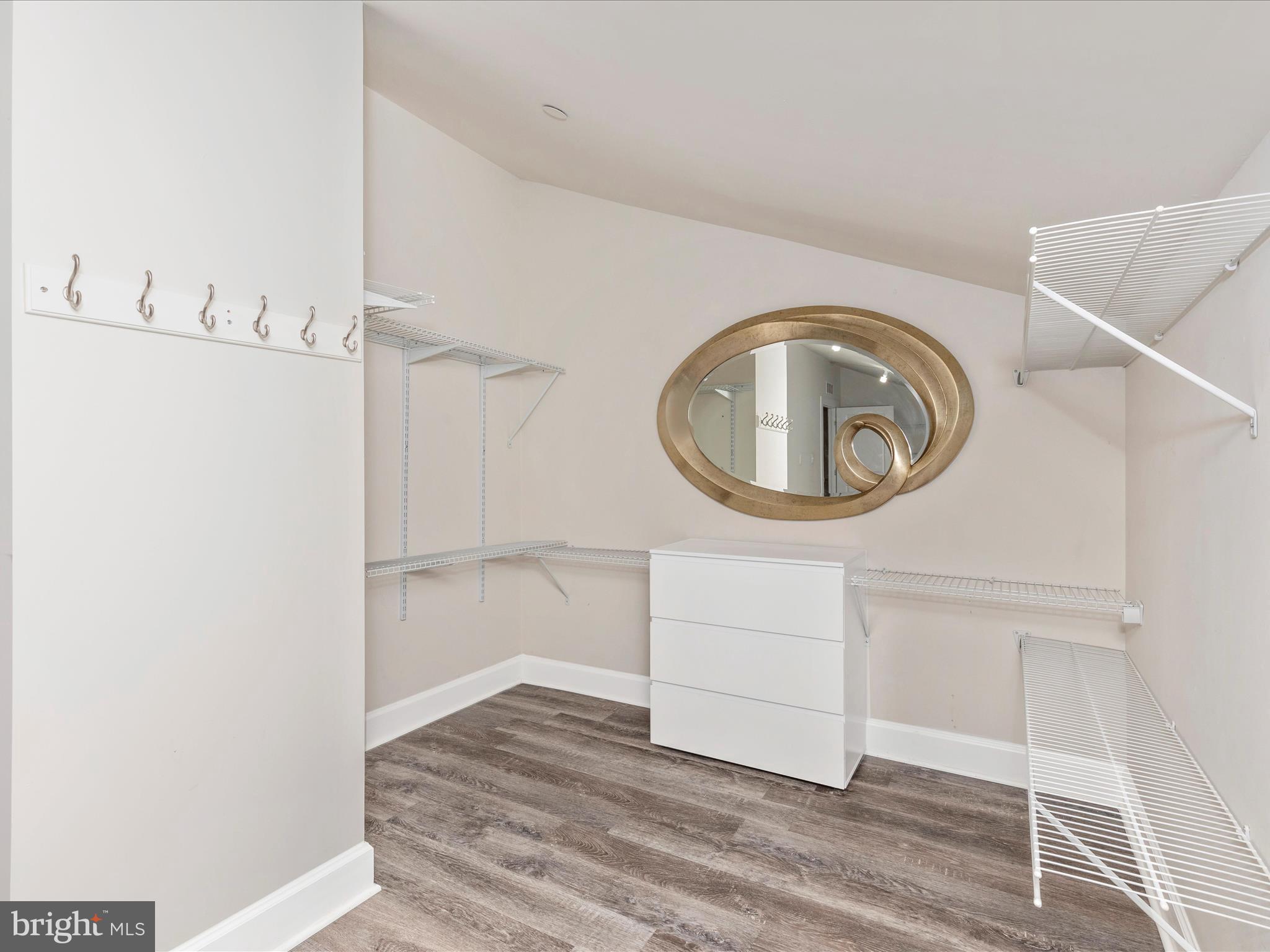 VILLAGES OF URBANA - Residential Lease