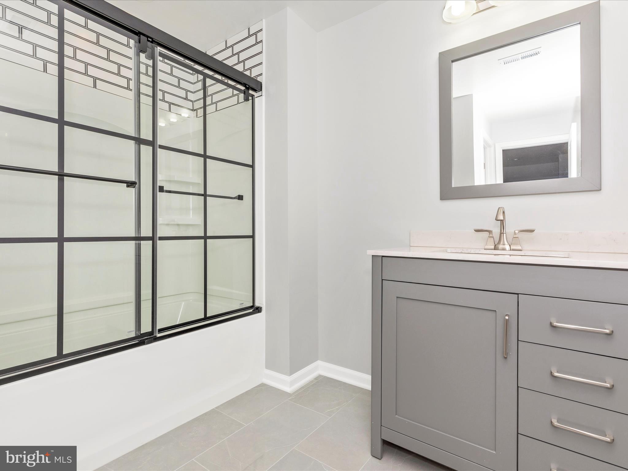 VILLAGES OF URBANA - Residential Lease