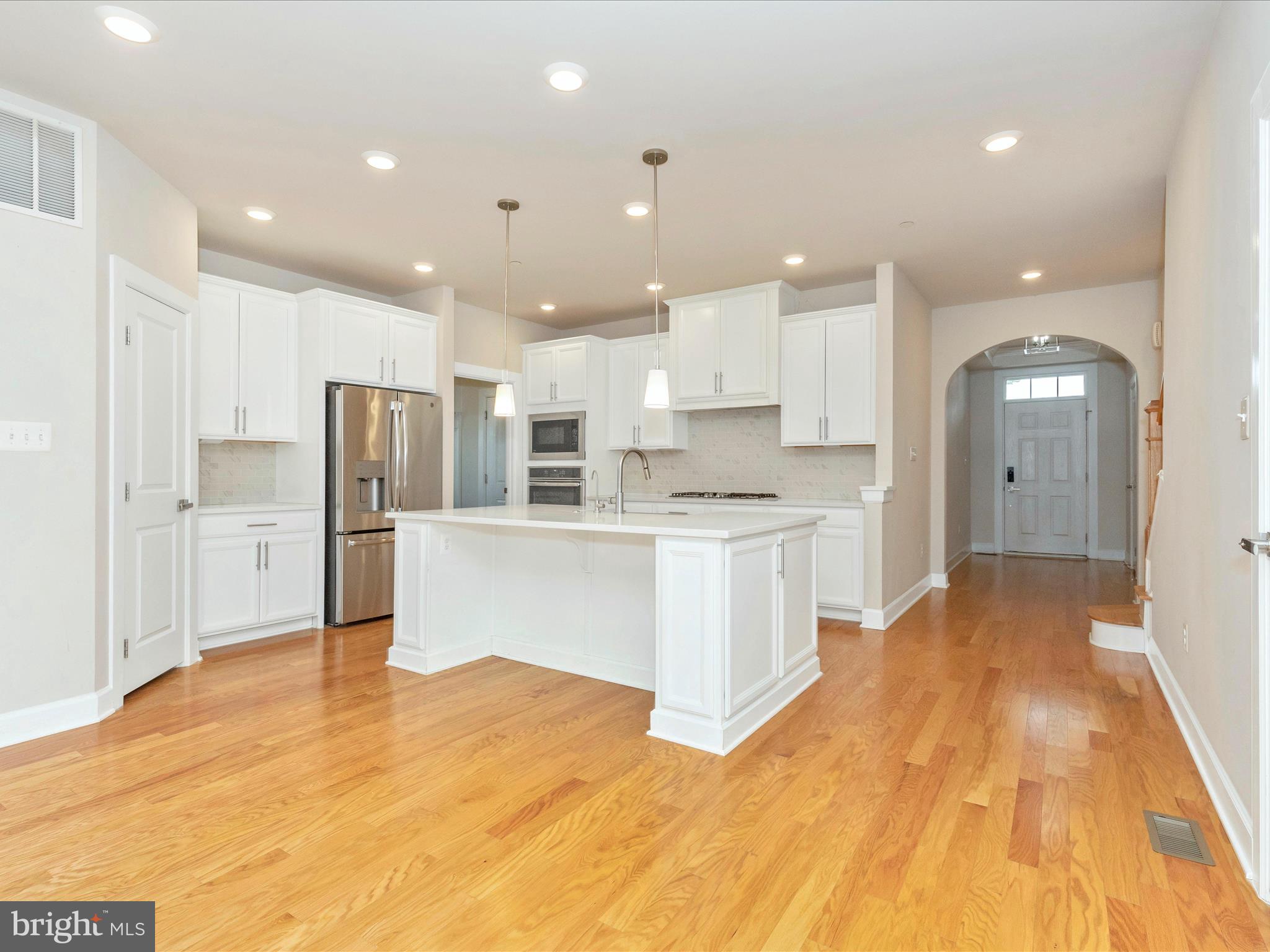 VILLAGES OF URBANA - Residential Lease