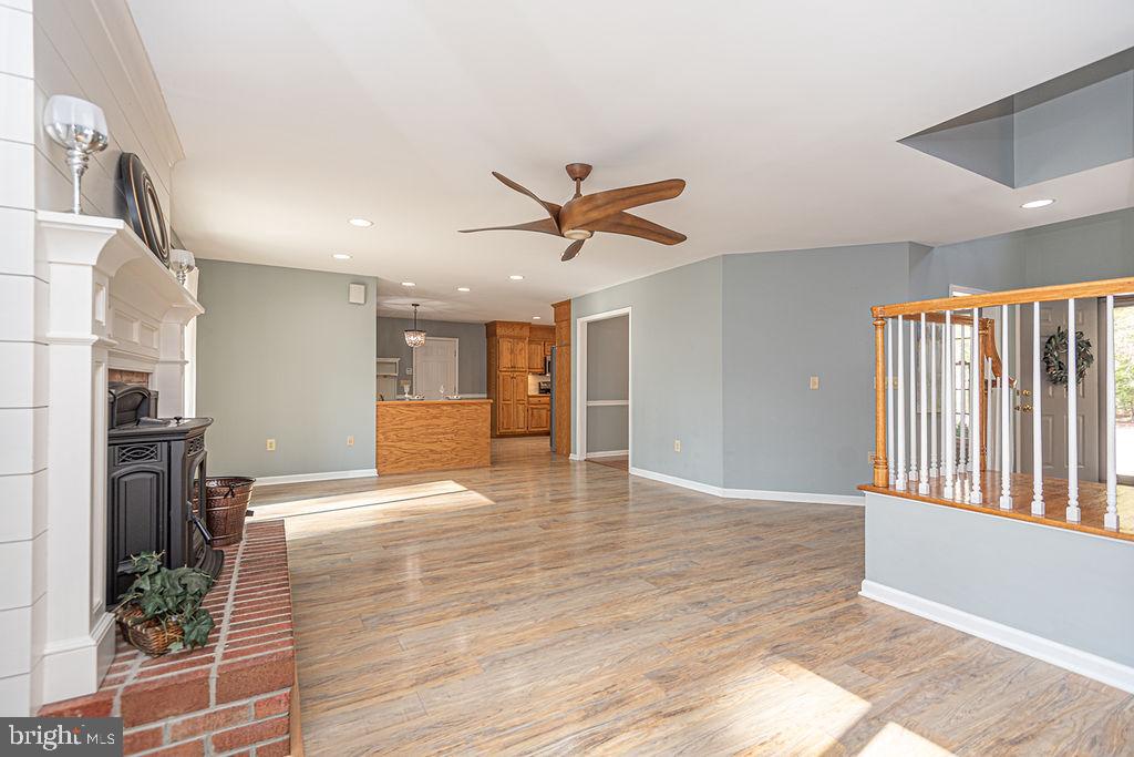 SCOTTS LANDING - Residential