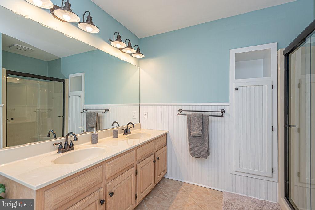 SCOTTS LANDING - Residential