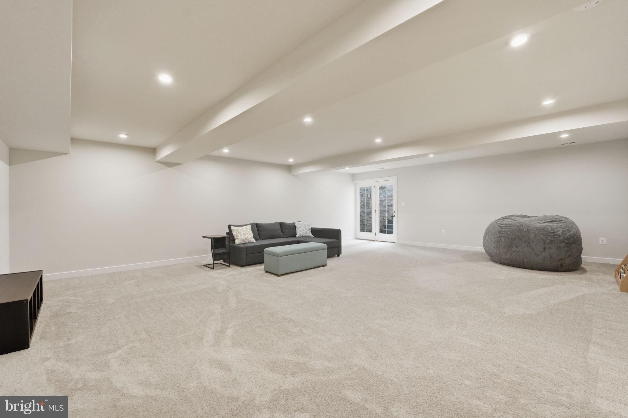 FAWN LAKE - Residential