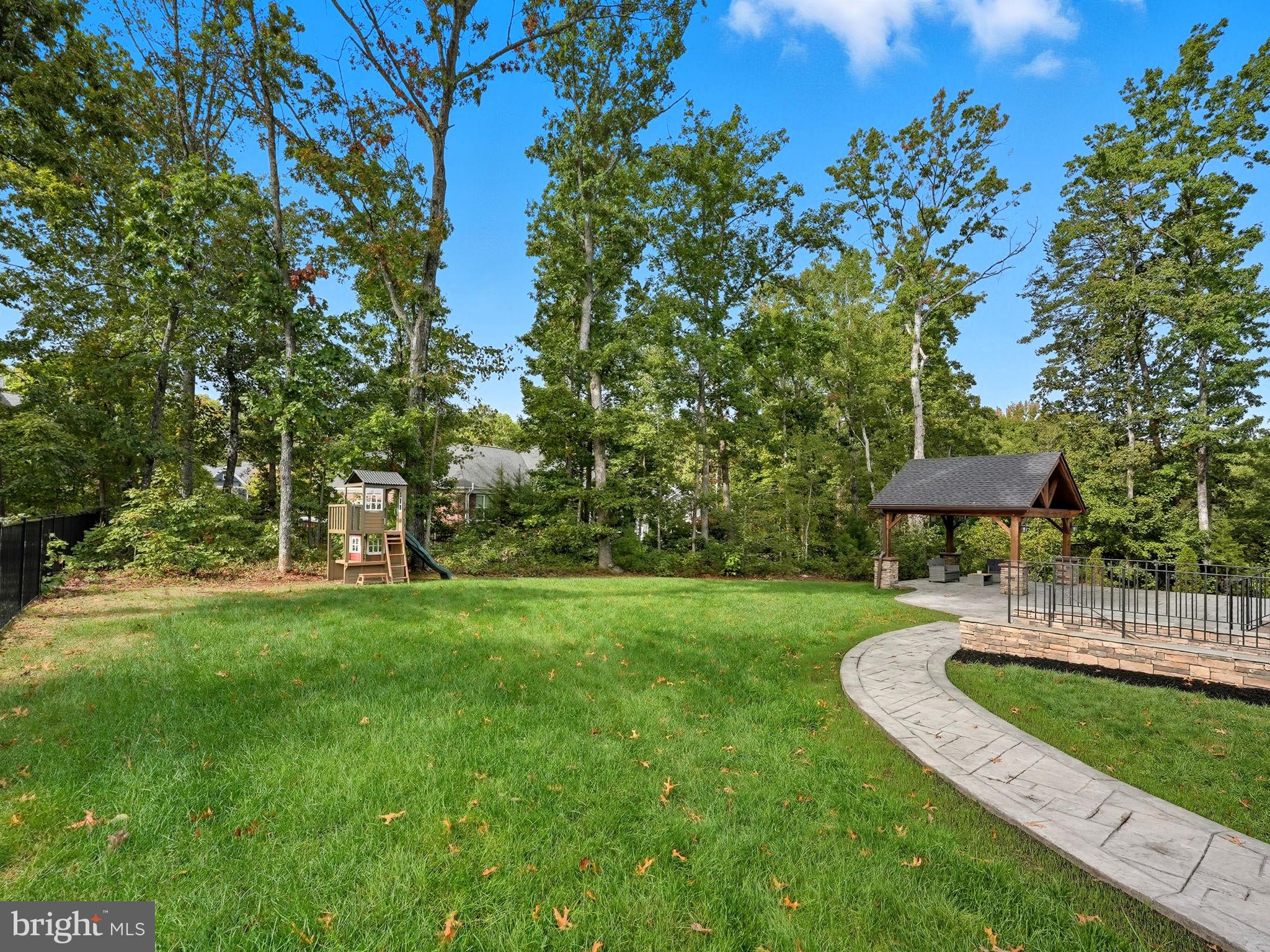 FAWN LAKE - Residential