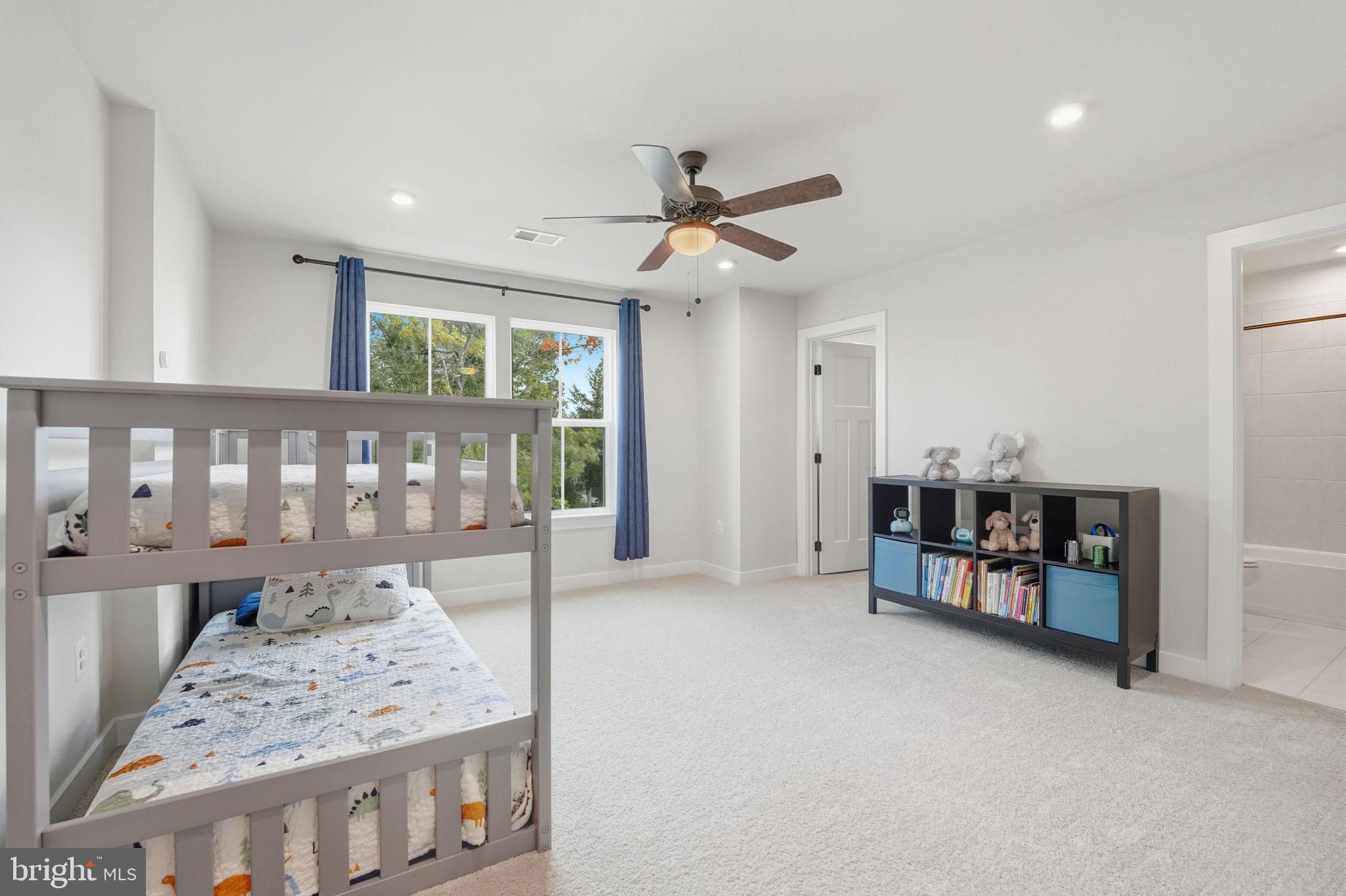 FAWN LAKE - Residential