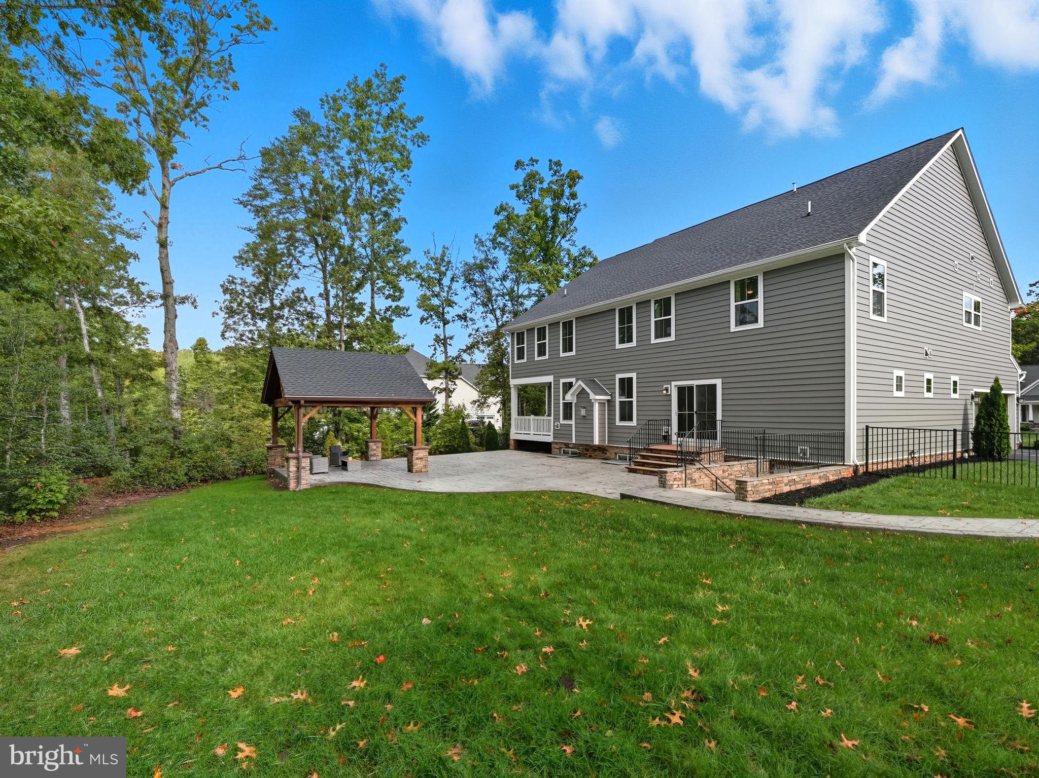 FAWN LAKE - Residential