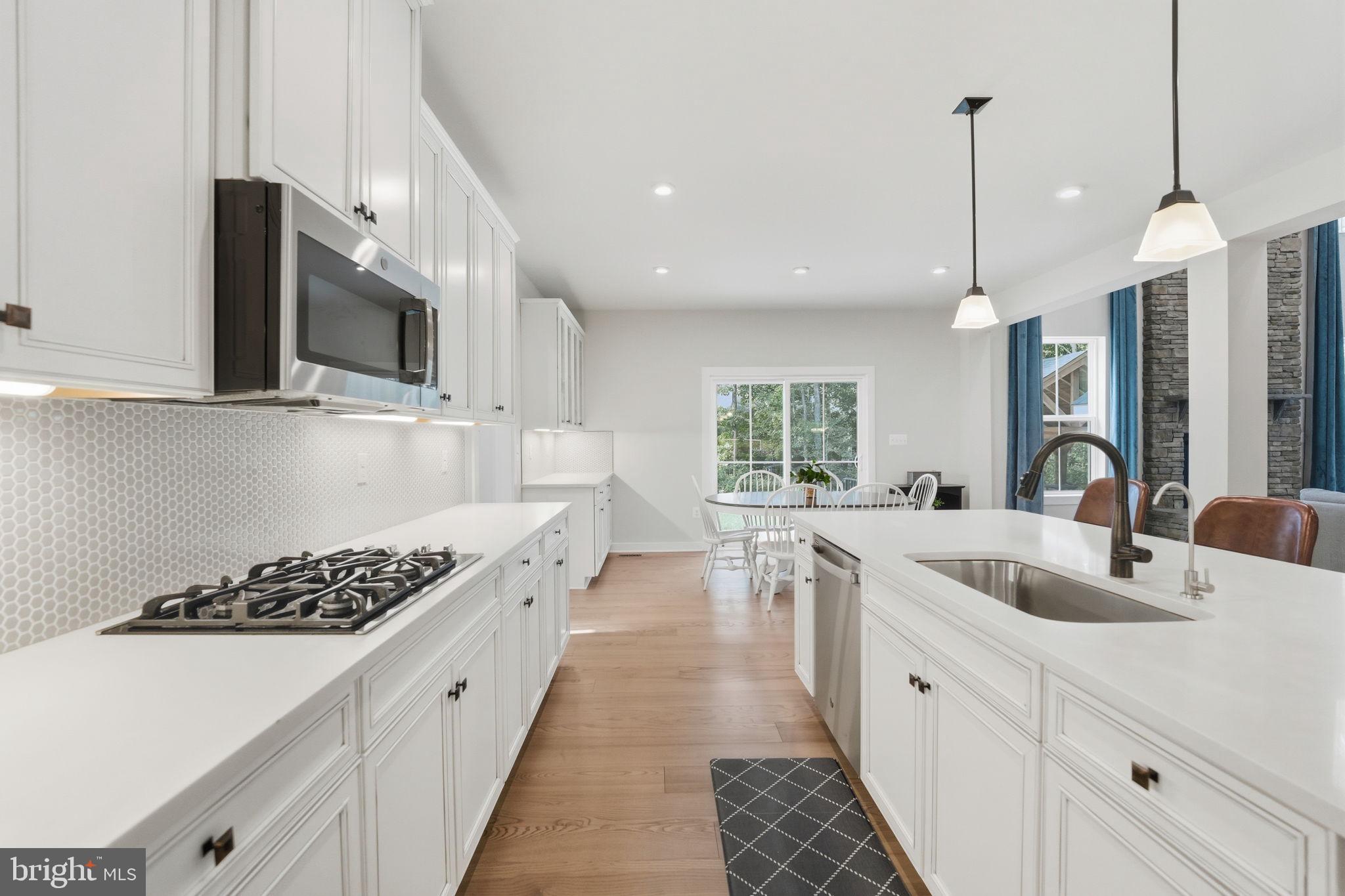 FAWN LAKE - Residential