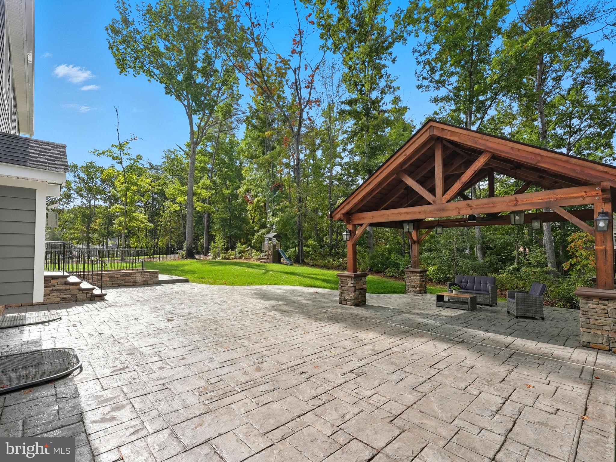 FAWN LAKE - Residential