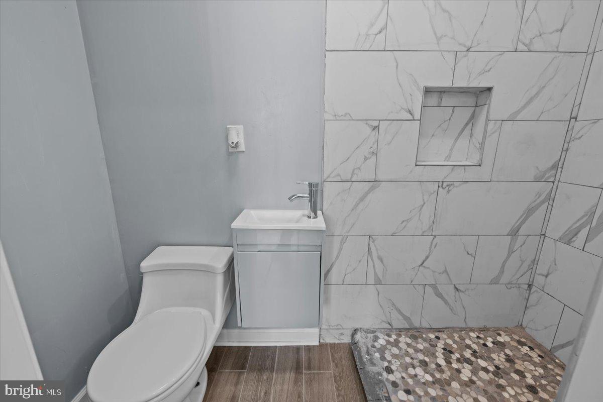 WEST PHILADELPHIA - Residential