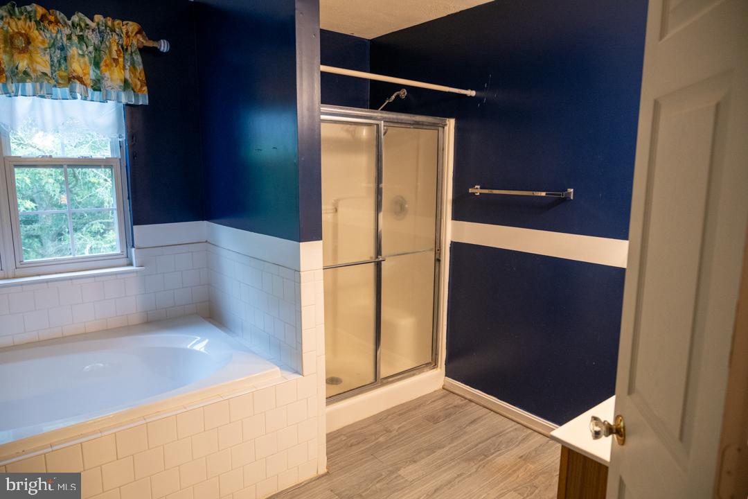 WEXFORD VILLAGE - Residential