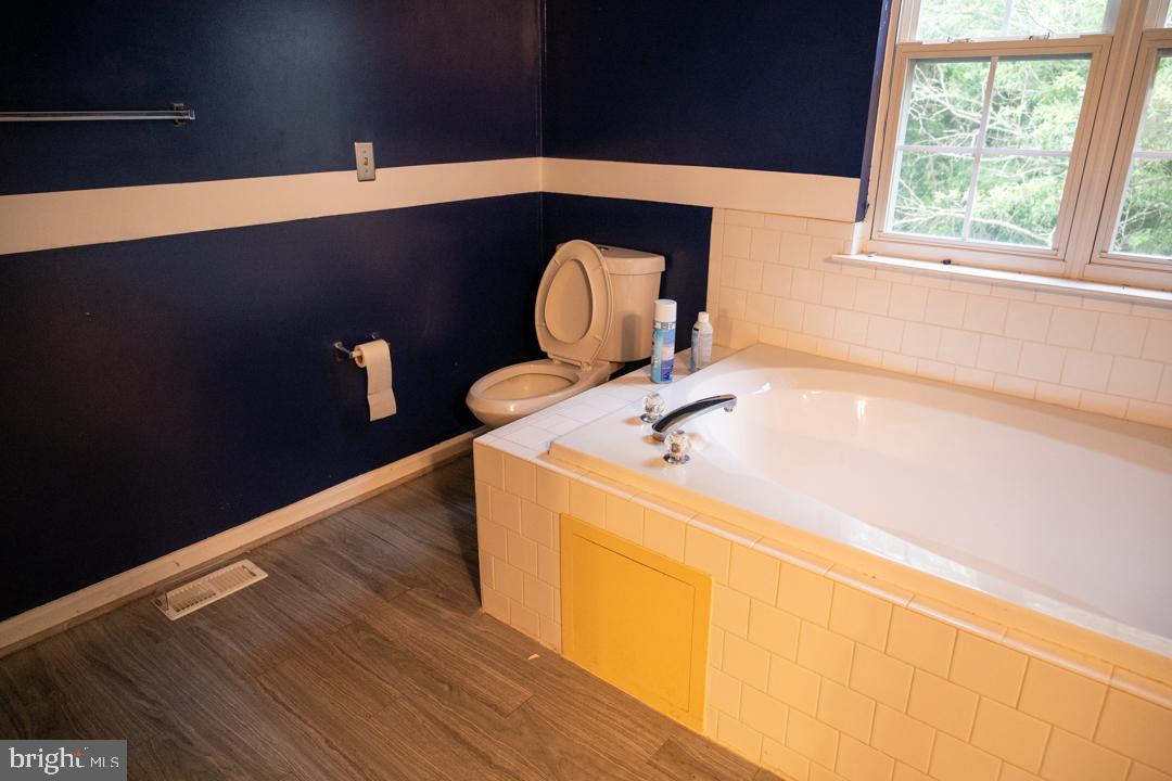 WEXFORD VILLAGE - Residential