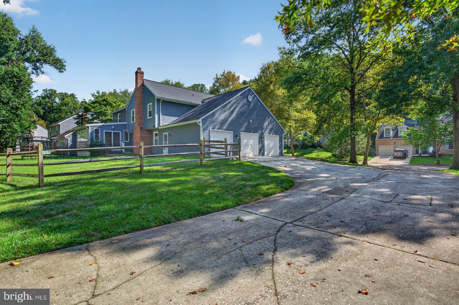 10914 SHADOW LANE