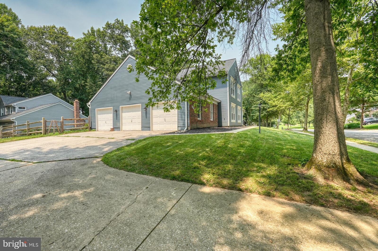 10914 SHADOW LANE