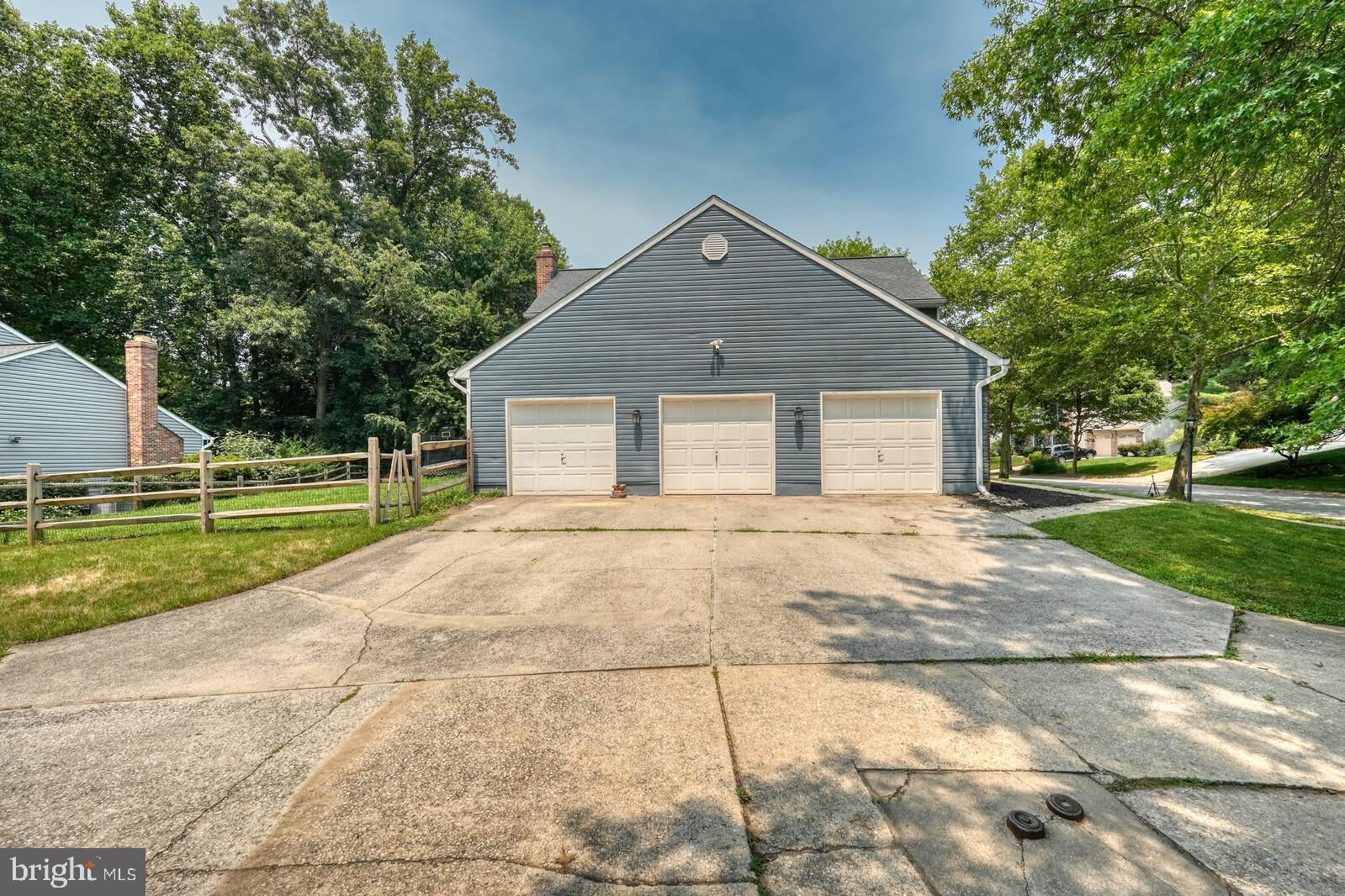 10914 SHADOW LANE