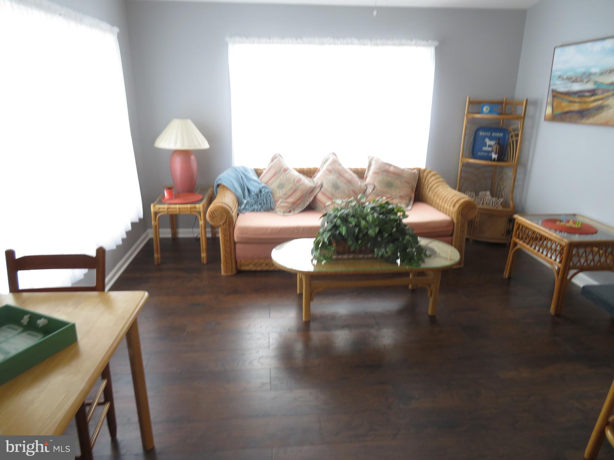 WHITE HORSE PARK I - Residential