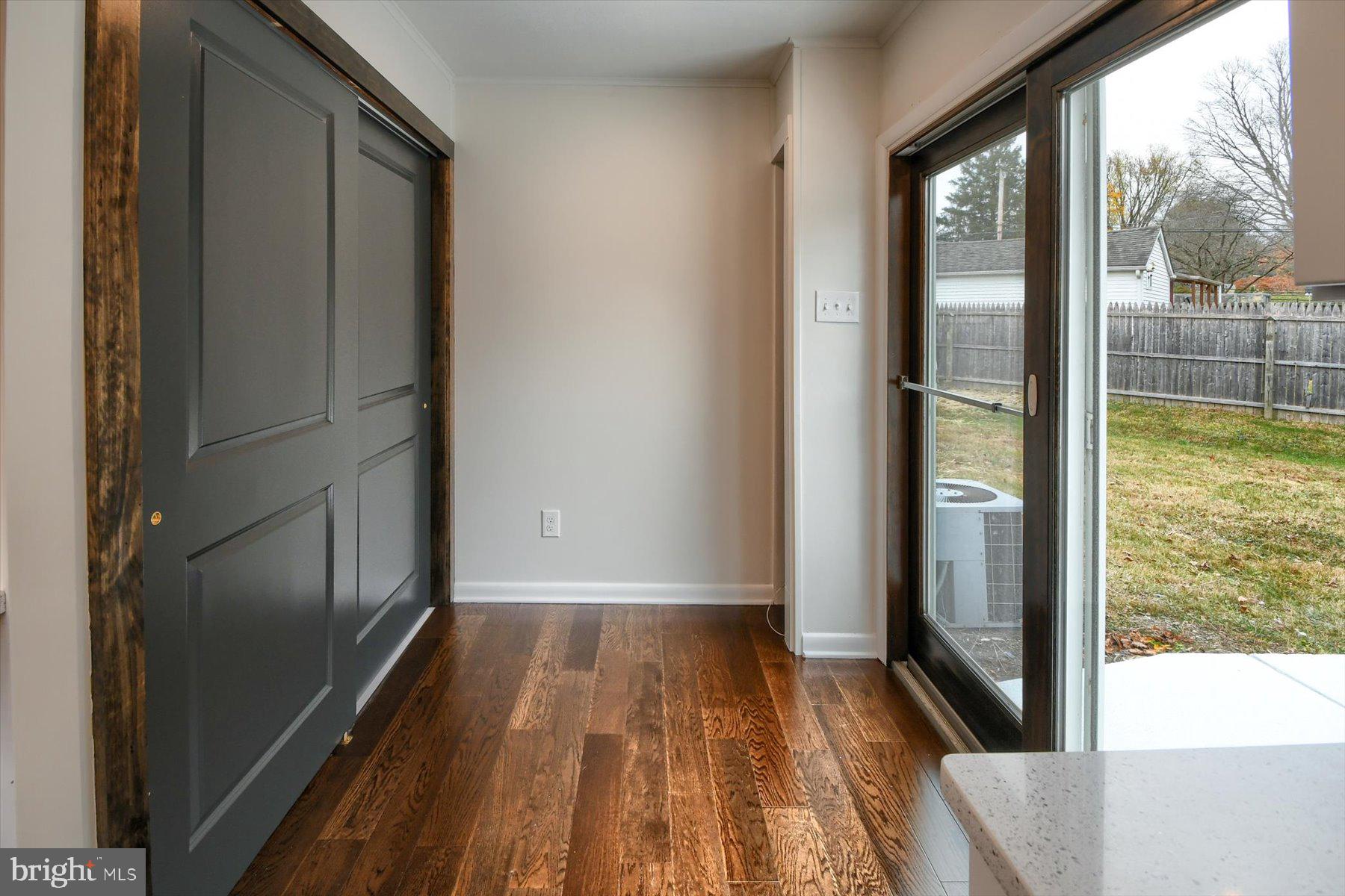 OAK HILL - Residential