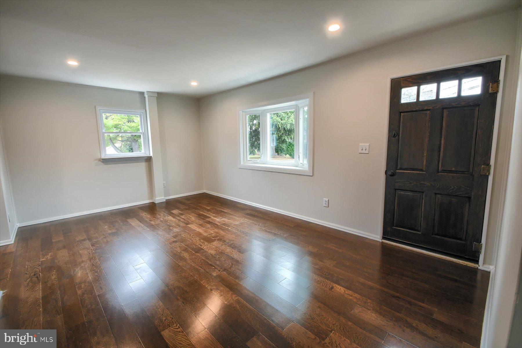 OAK HILL - Residential