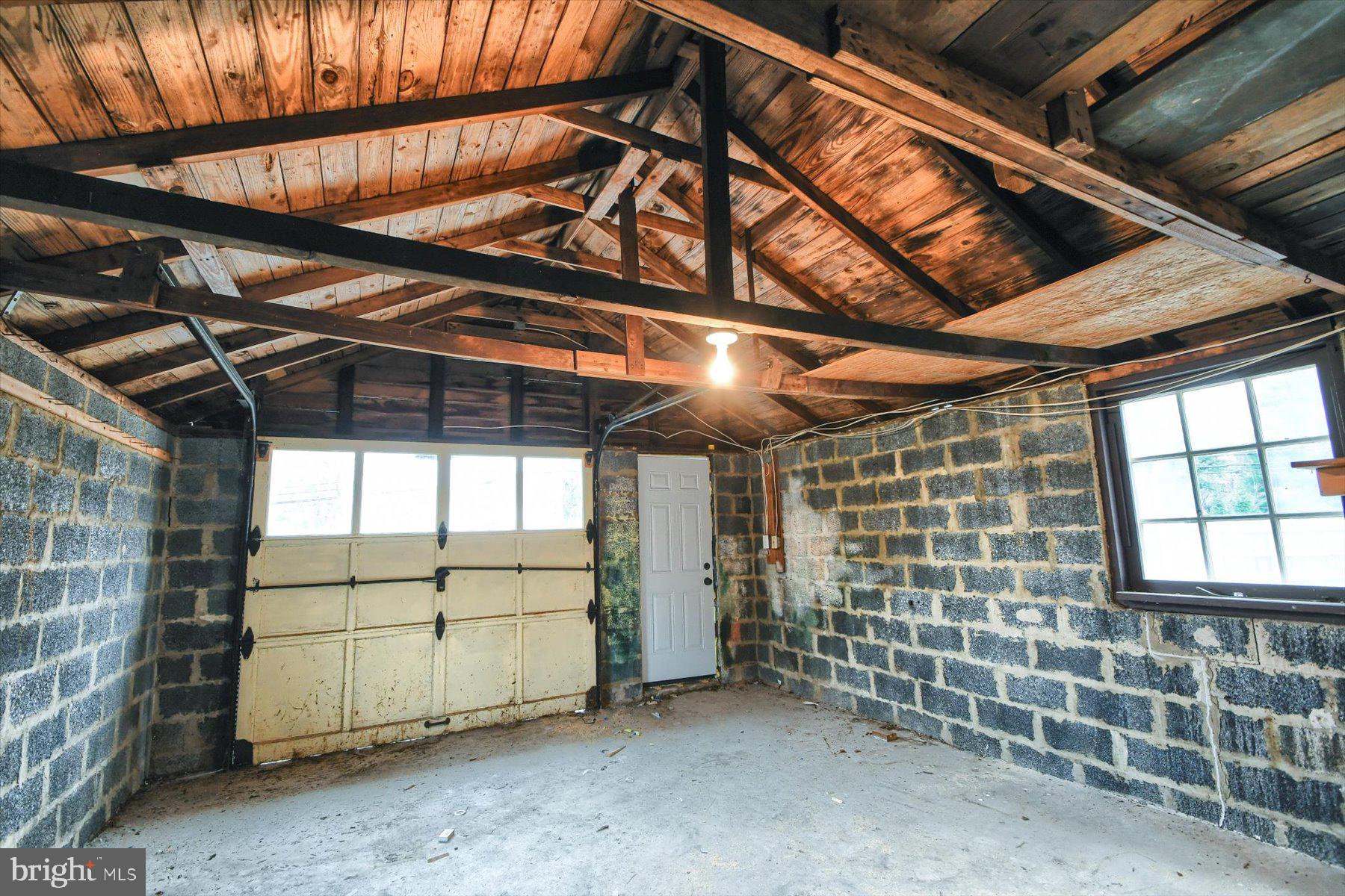 OAK HILL - Residential