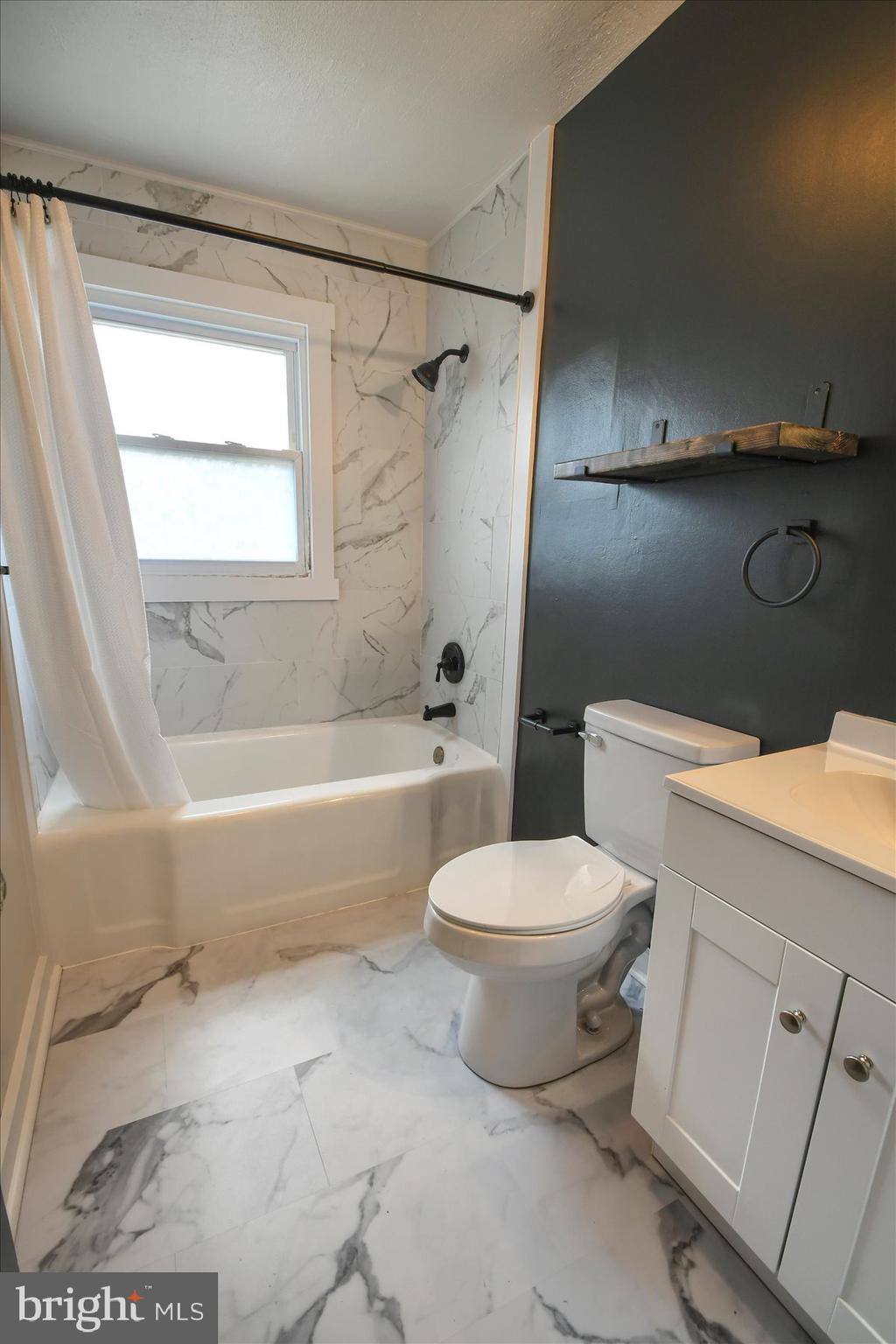 OAK HILL - Residential