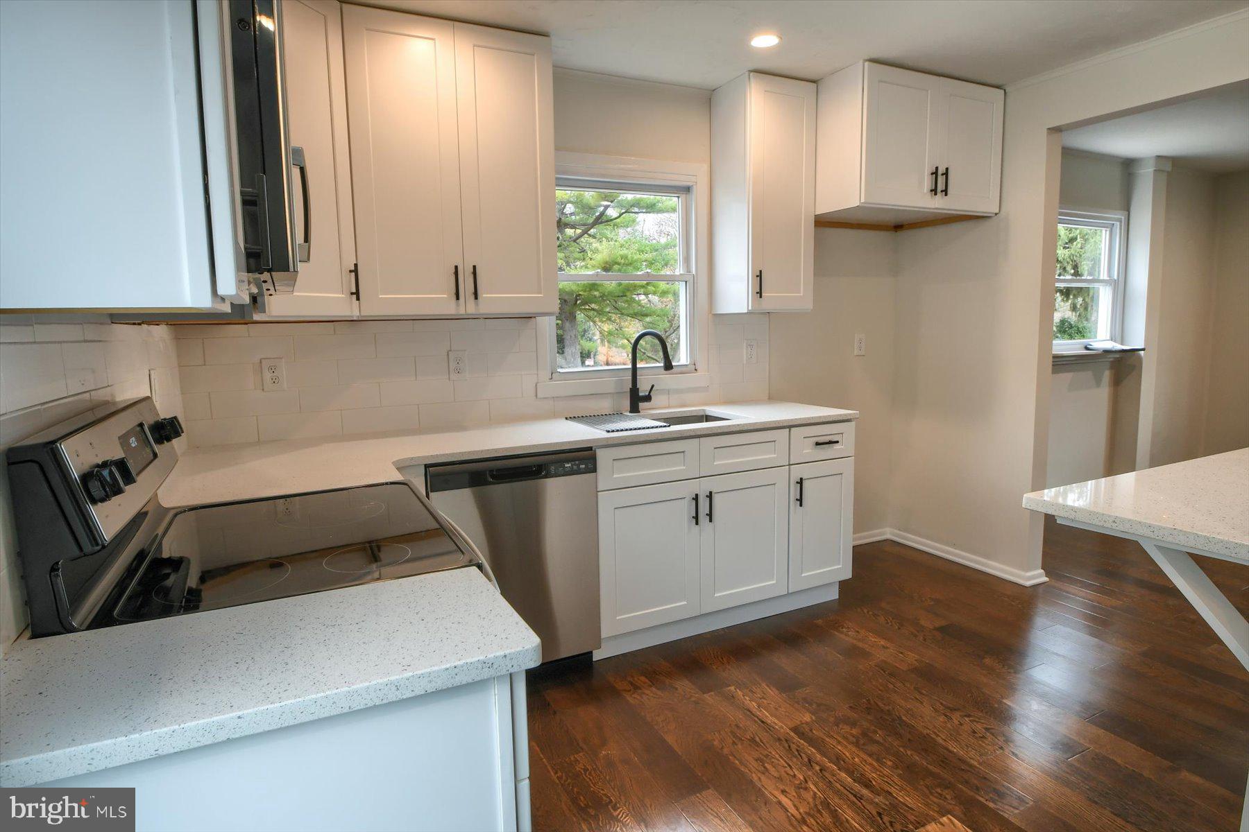 OAK HILL - Residential